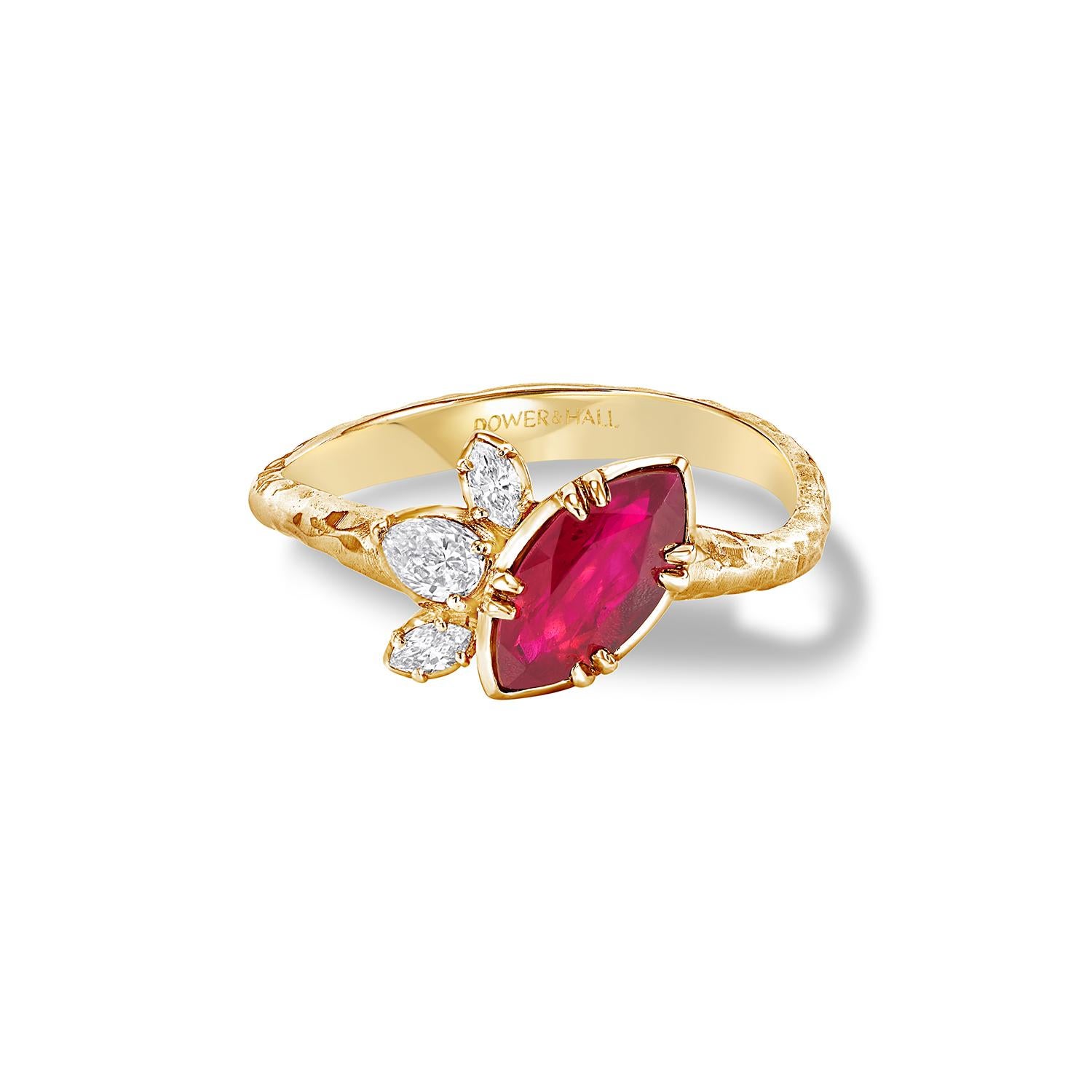 Anillo Stargazer de Rubí Marquesa y Diamantes de 18k en venta 1