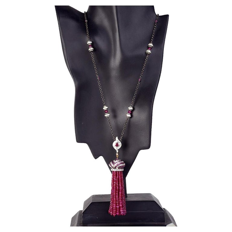 18k Matinee Necklace With Ruby Tassels and Diamonds Set For Sale at 1stDibs