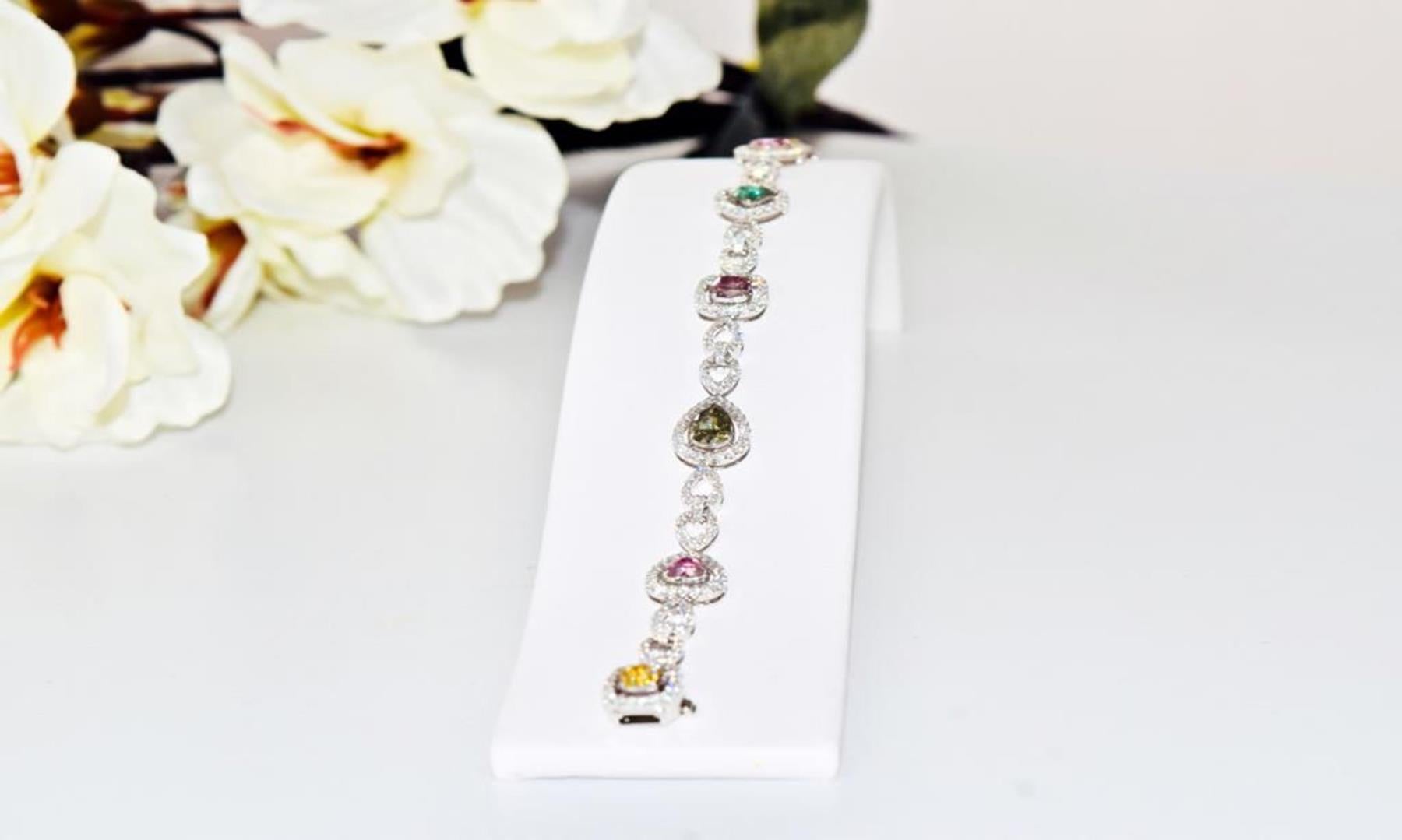 Bracciale con diamanti a forma mista 18K In condizioni Nuovo in vendita a บางรัก, TH