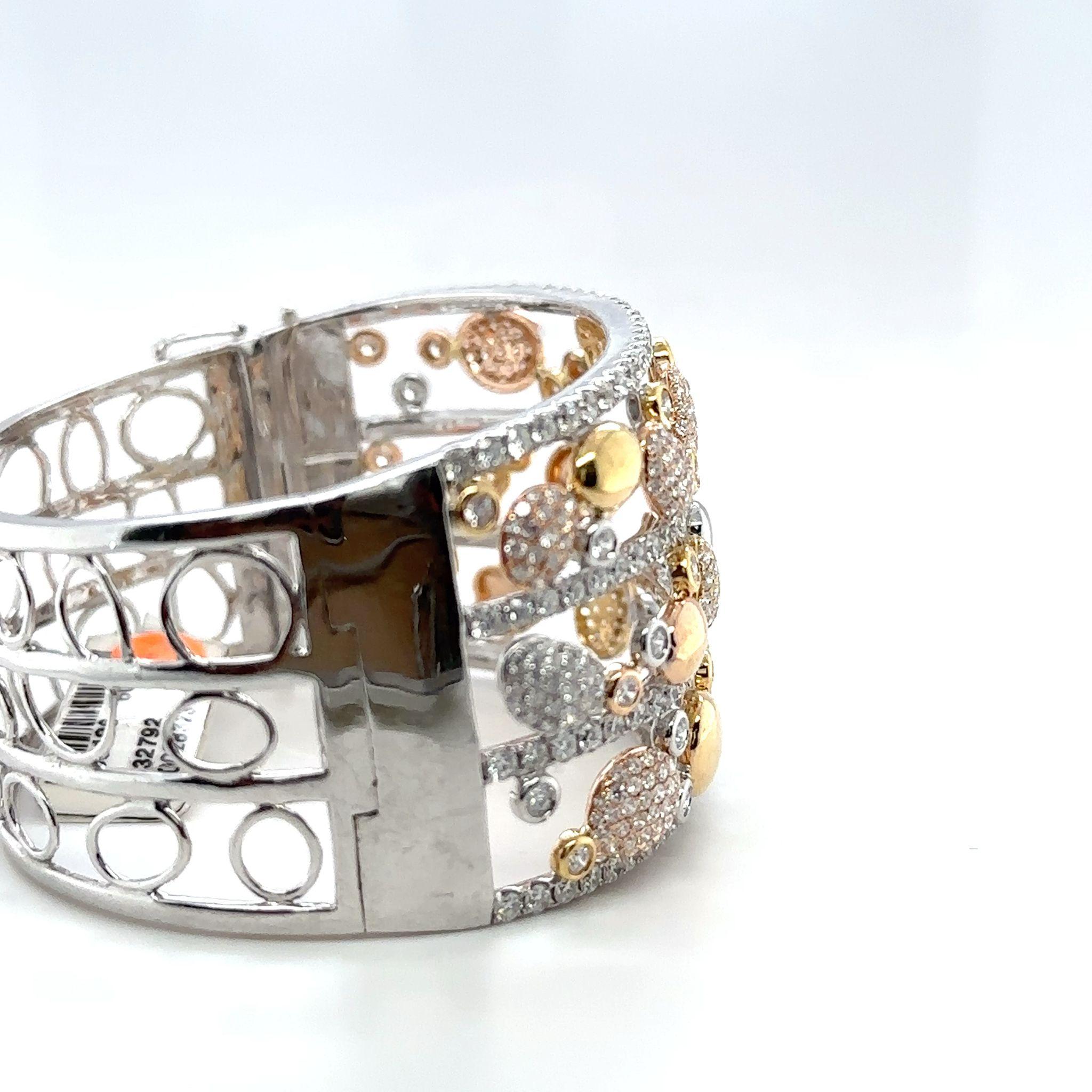 18k Mixed Yellow, White, Rose Gold Wide Diamond Bangle Totaling 11.42ct In New Condition For Sale In New York, US