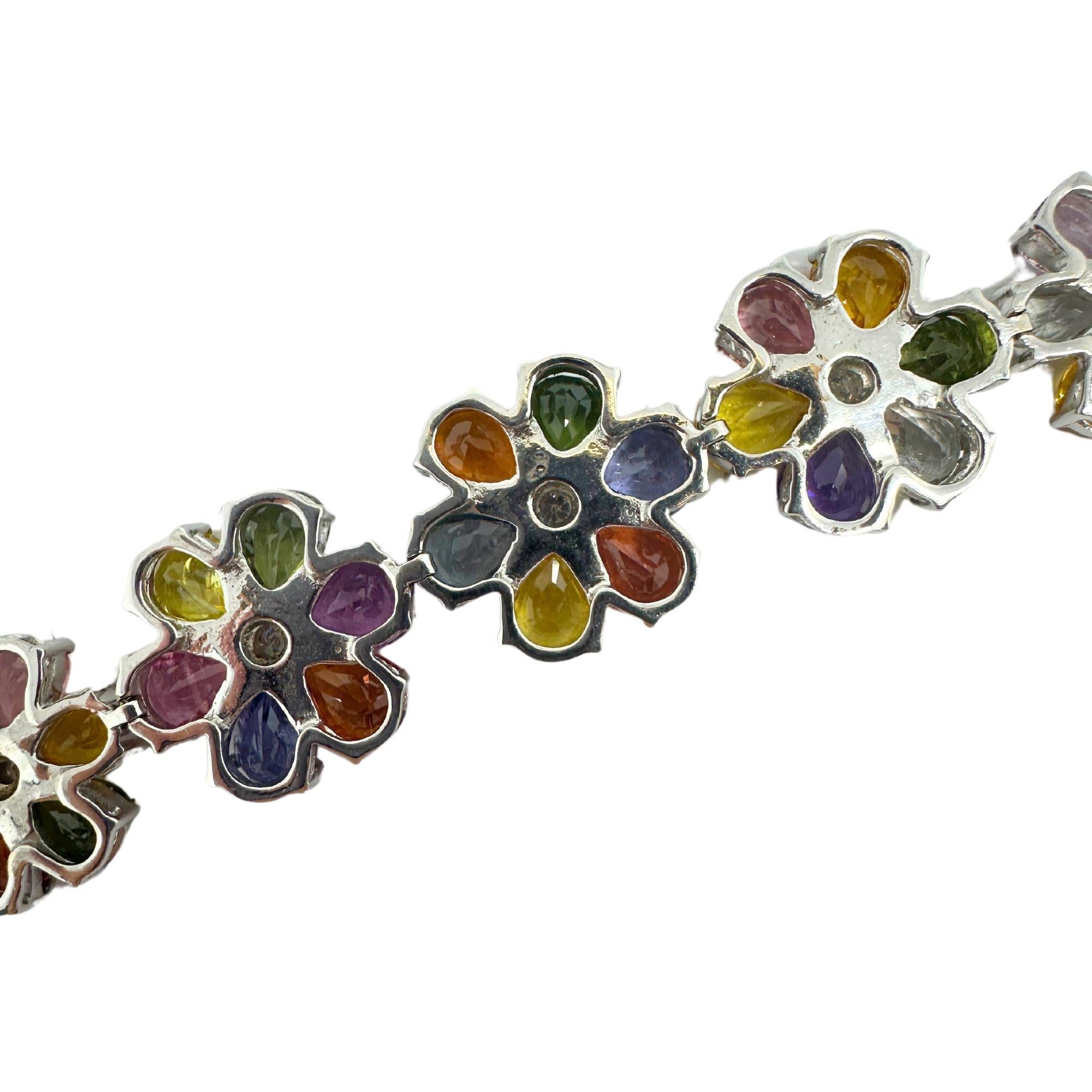 18k Modern Pear Cut Multicolor Sapphire and Diamond Flower Bracelet For Sale 3