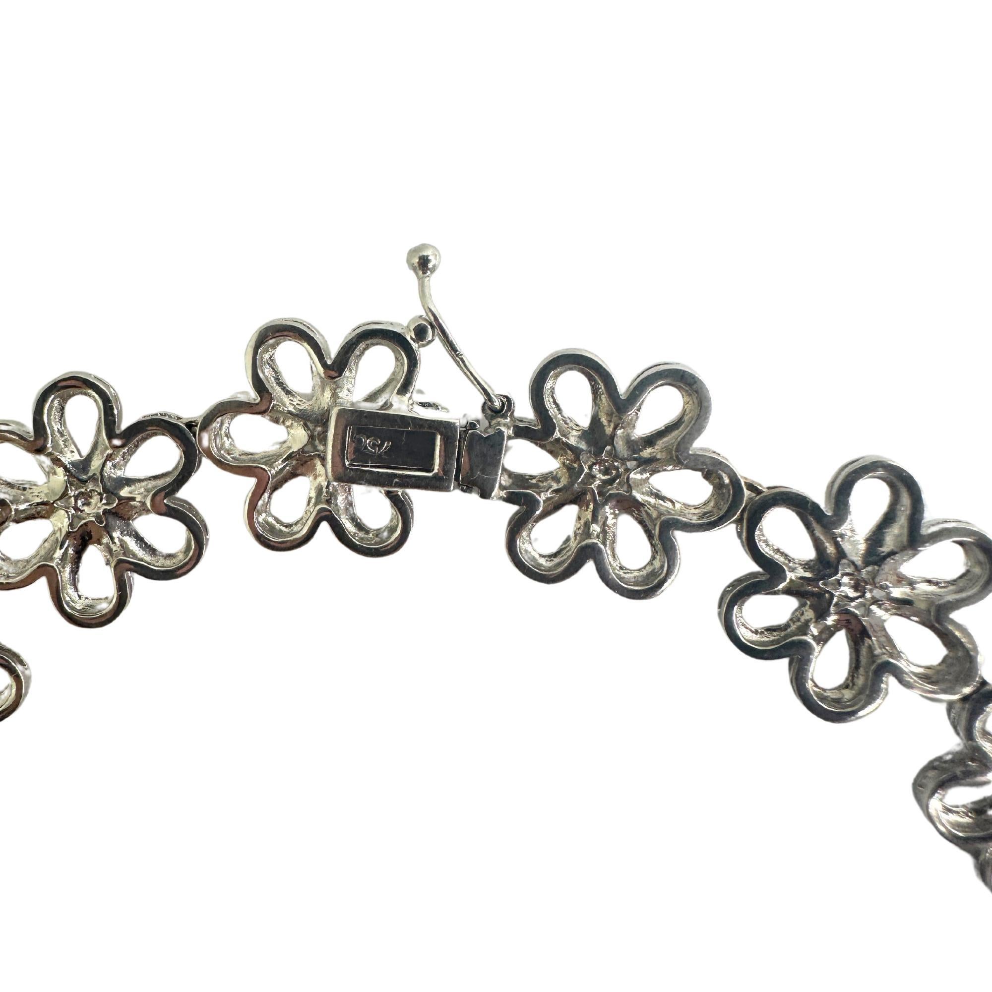 Collier moderne en saphirs multicolores taille poire 18 carats et diamants Pour femmes en vente