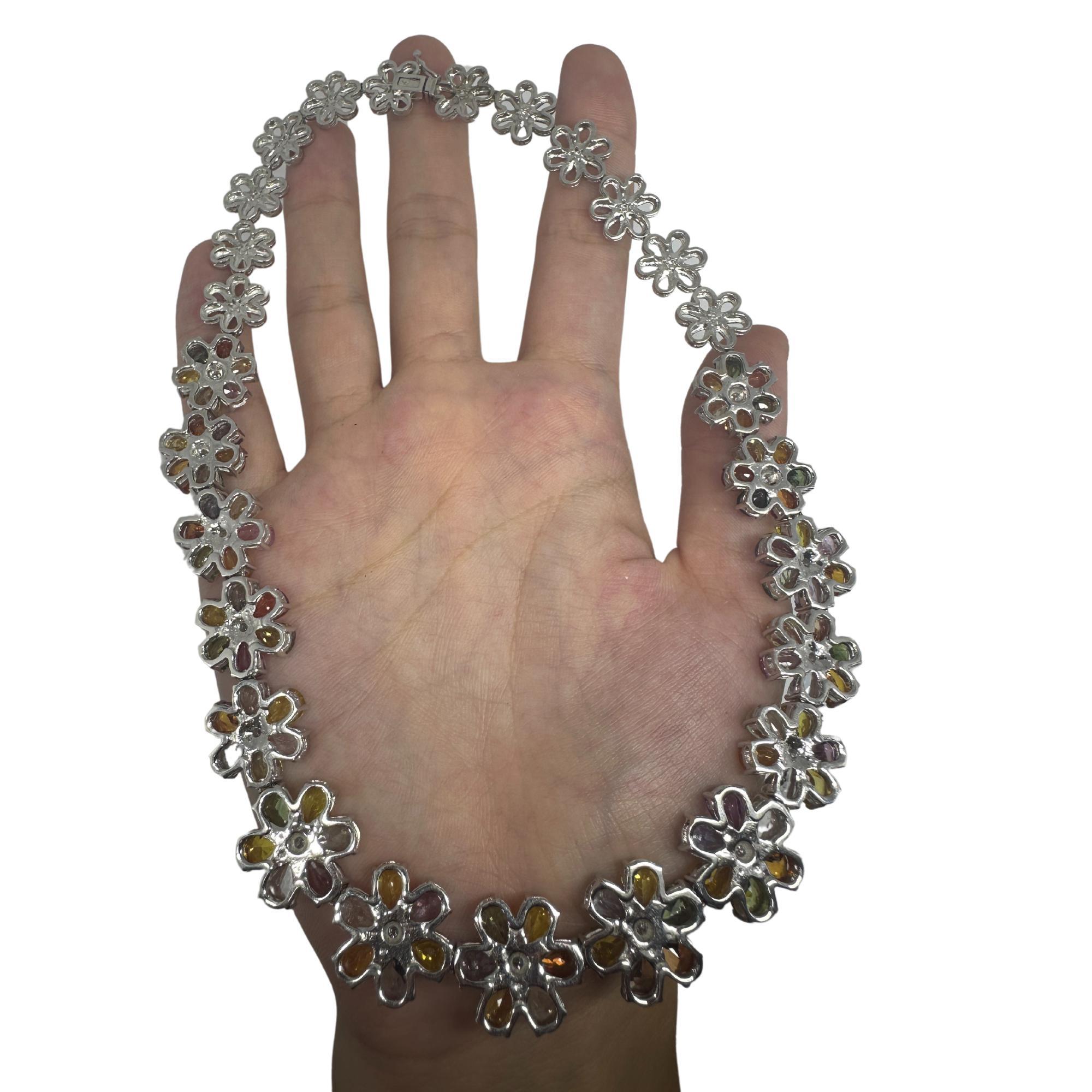 Collier moderne en saphirs multicolores taille poire 18 carats et diamants en vente 3
