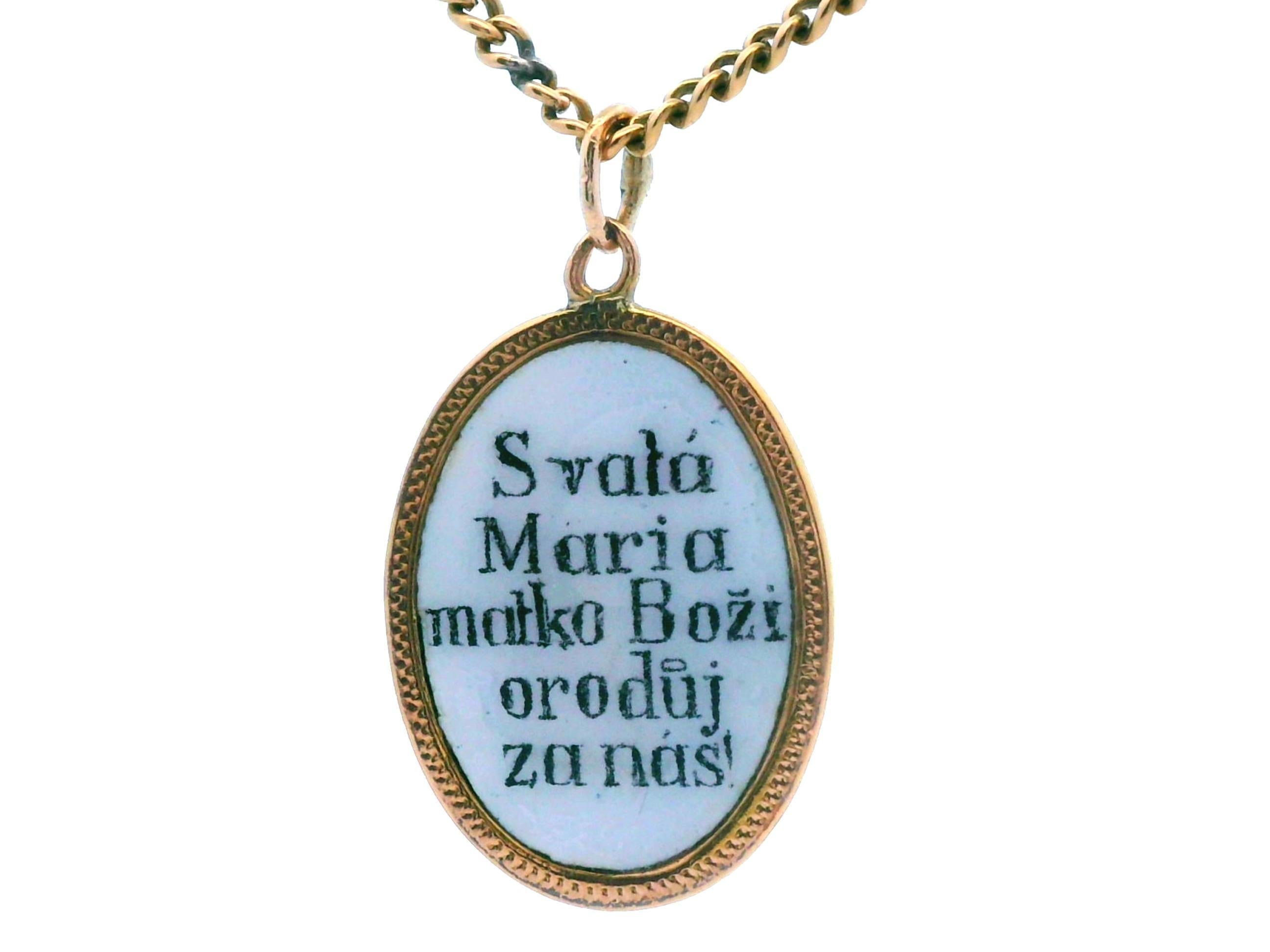 Art nouveau Pendentif Mère Maria 18k avec chaîne en or jaune 14k en vente