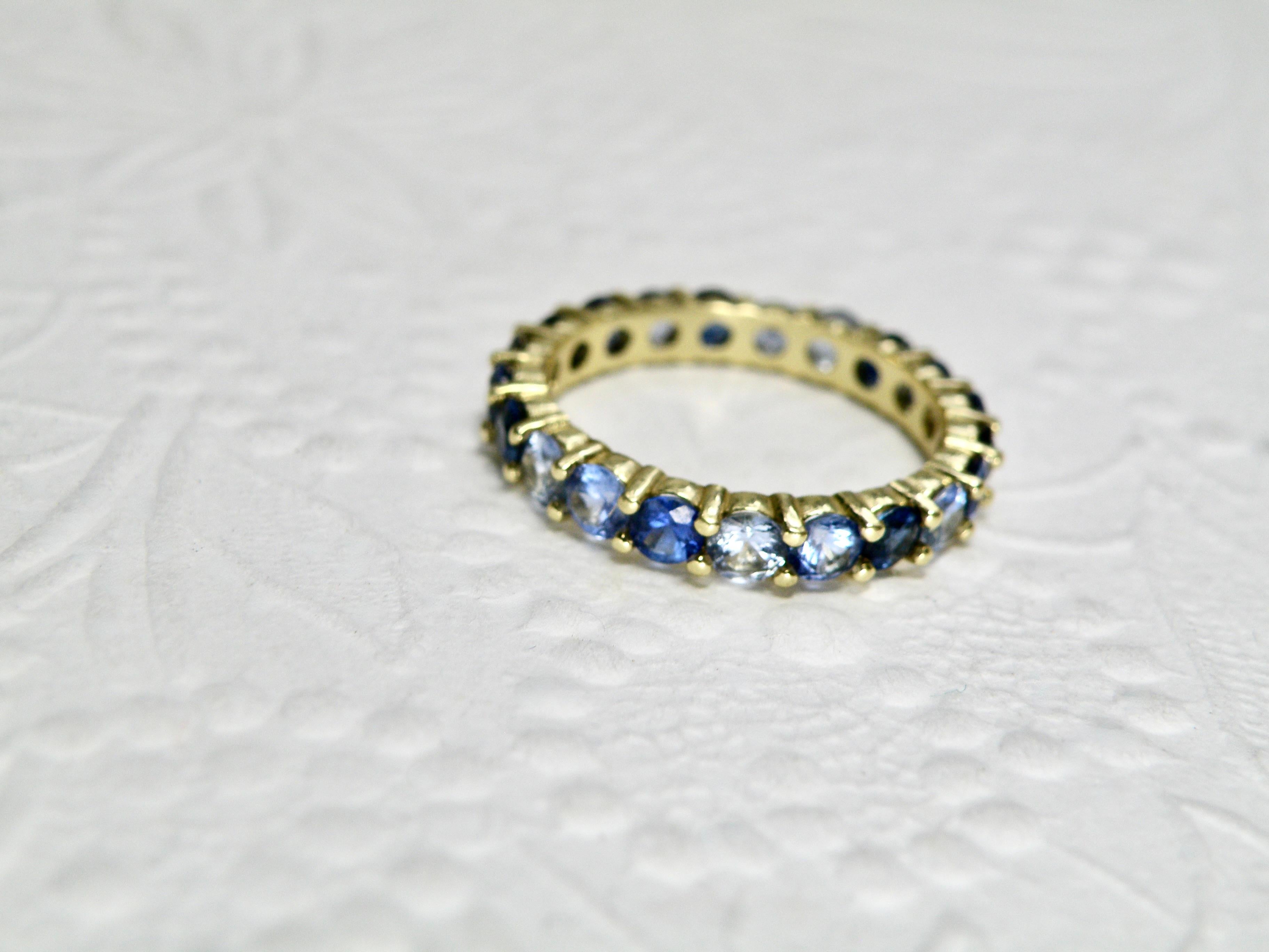 18k multi blue sapphire ring en vente 1