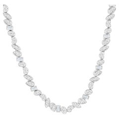 Collar de diamantes 18 quilates multiforma 10 quilates