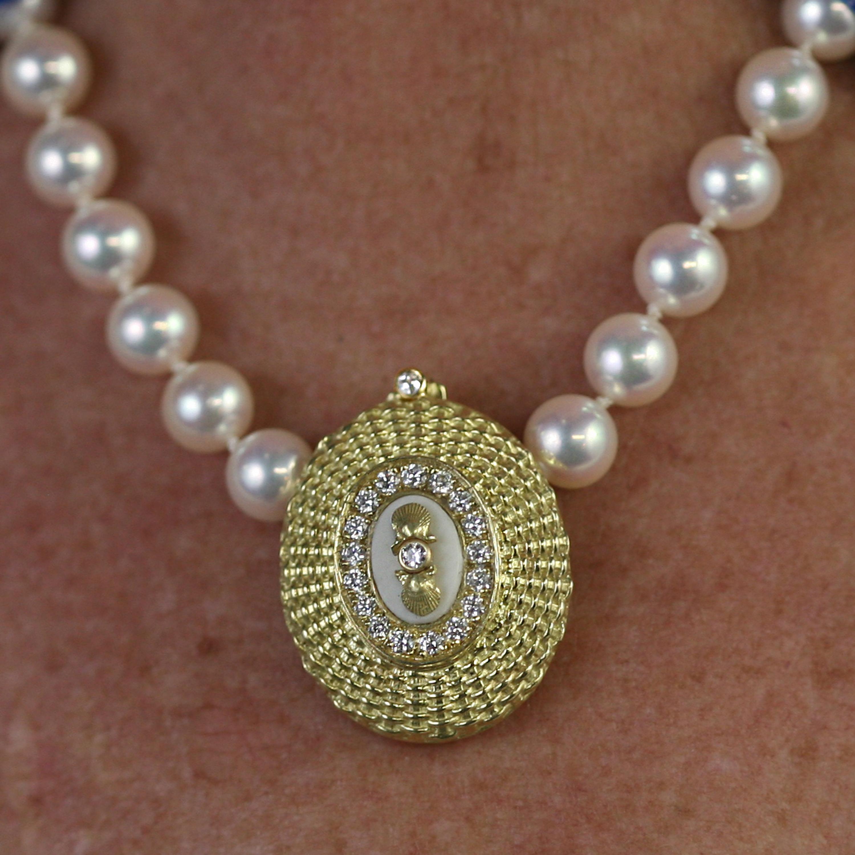 18K Nantucket Basket Weave Enhancer, Antique Ivory, Diamonds, Diana Kim England In New Condition For Sale In Red Hook, NY