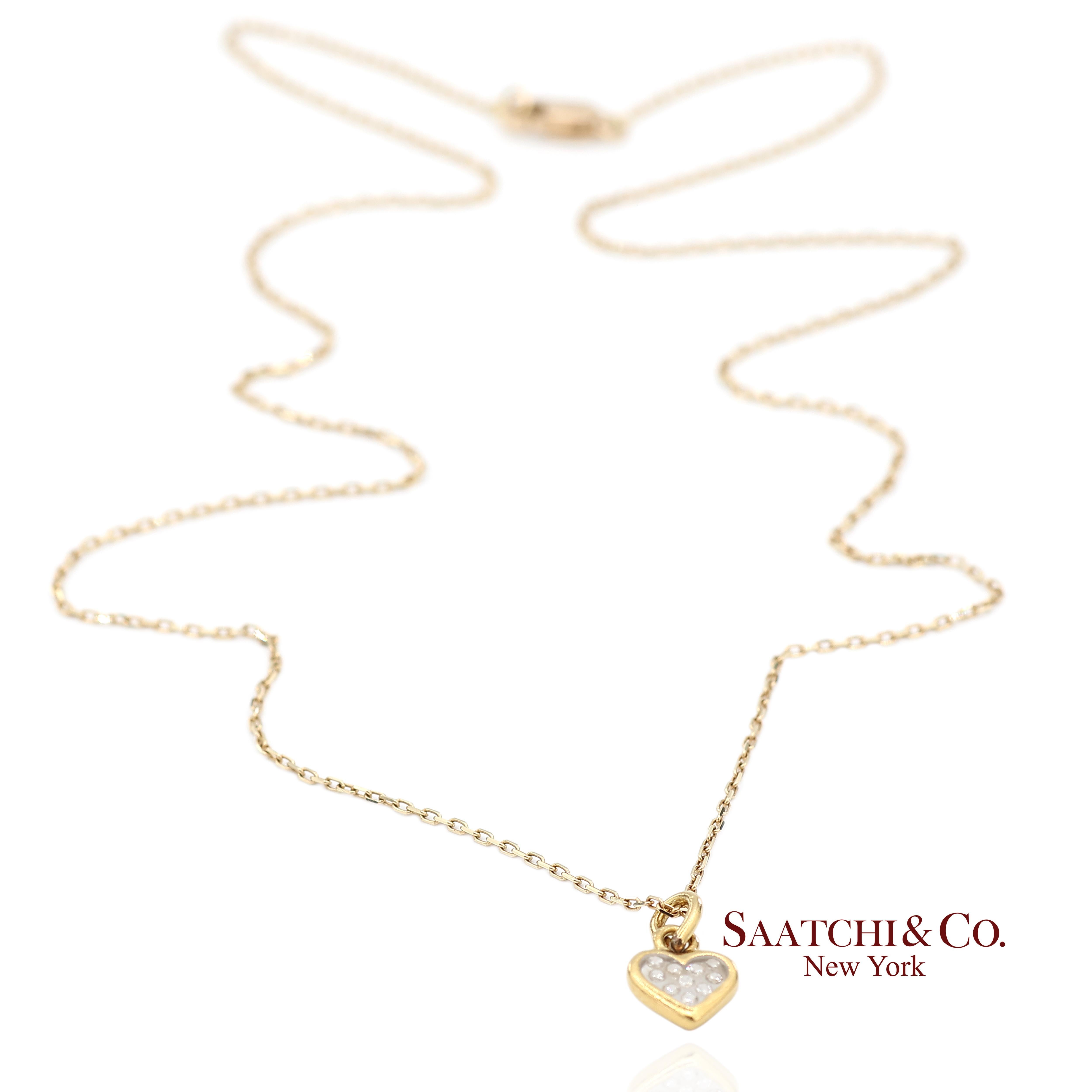 18K Natural Diamond Heart Shape Pendant with 14K Yellow Gold Chain In Excellent Condition For Sale In New York, NY