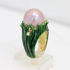 18k Natural Large Pink Pearl Ring Solid Gold Diamonds and Green Enamel