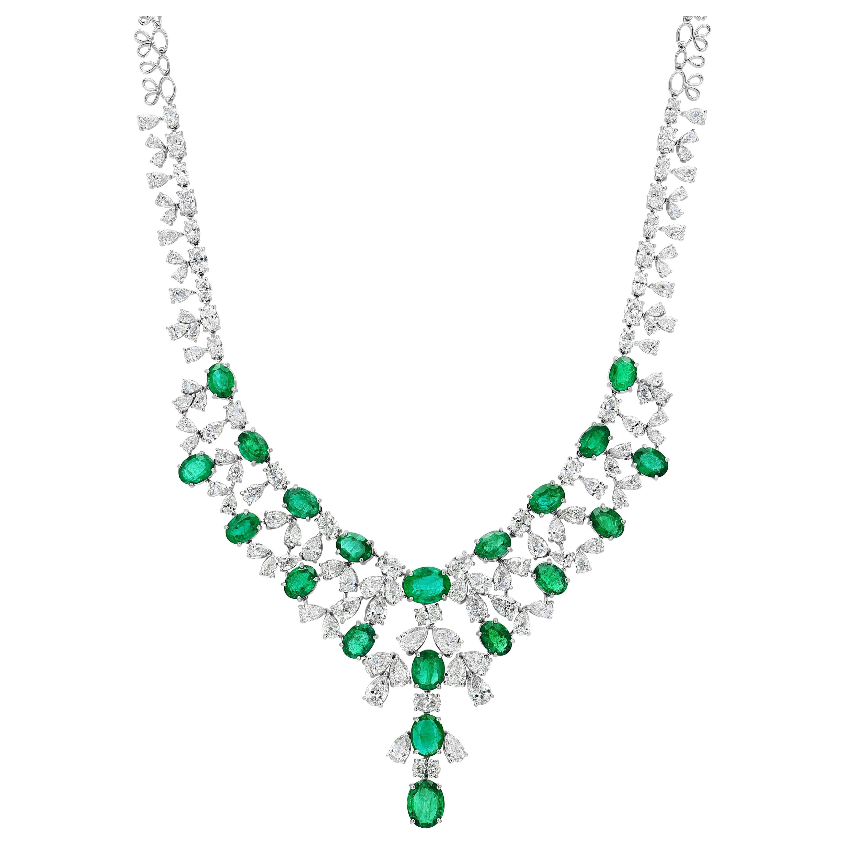 18K Halskette mit Smaragden und Diamanten