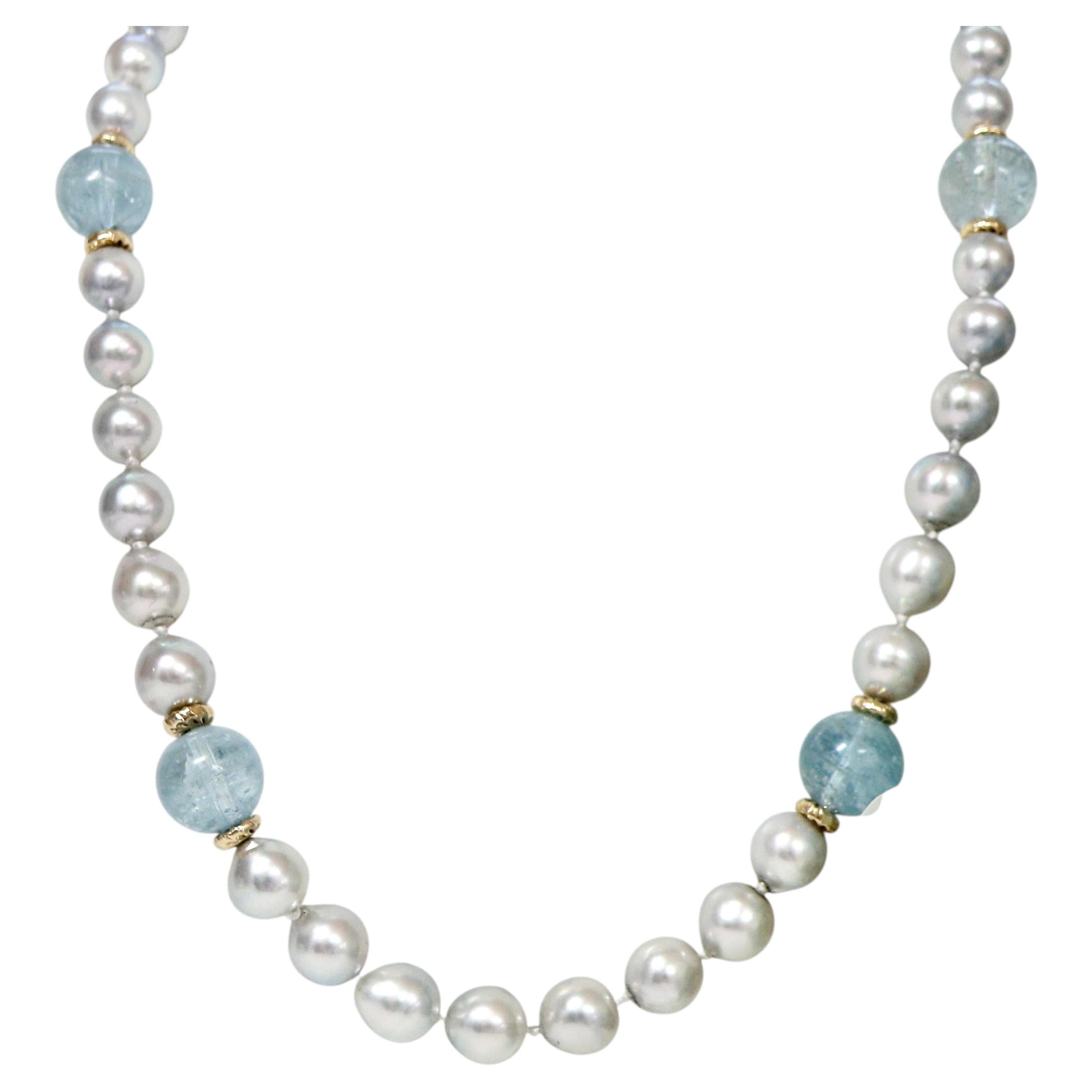 18k necklace with Japanese Akoya pearls and Aquamarine For Sale