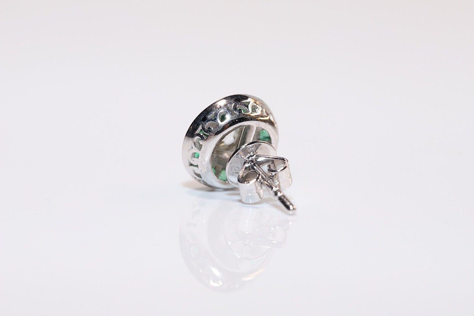 18k New Made Natural Diamond And Caliber Emerald Decorated Earring For Sale 1