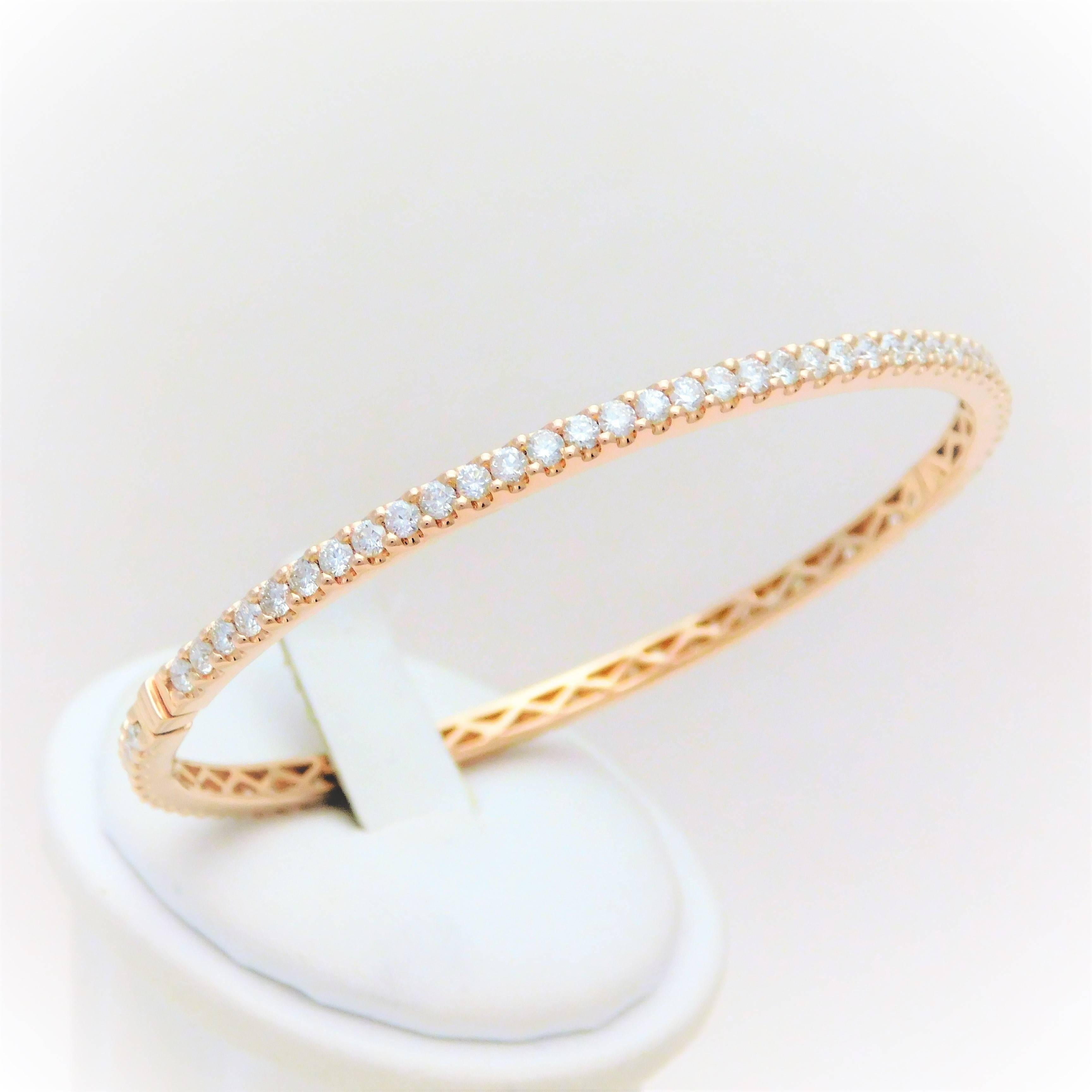18 Karat Odelia 3.40 Carat Diamond Eternity Bangle Bracelet In New Condition For Sale In Metairie, LA