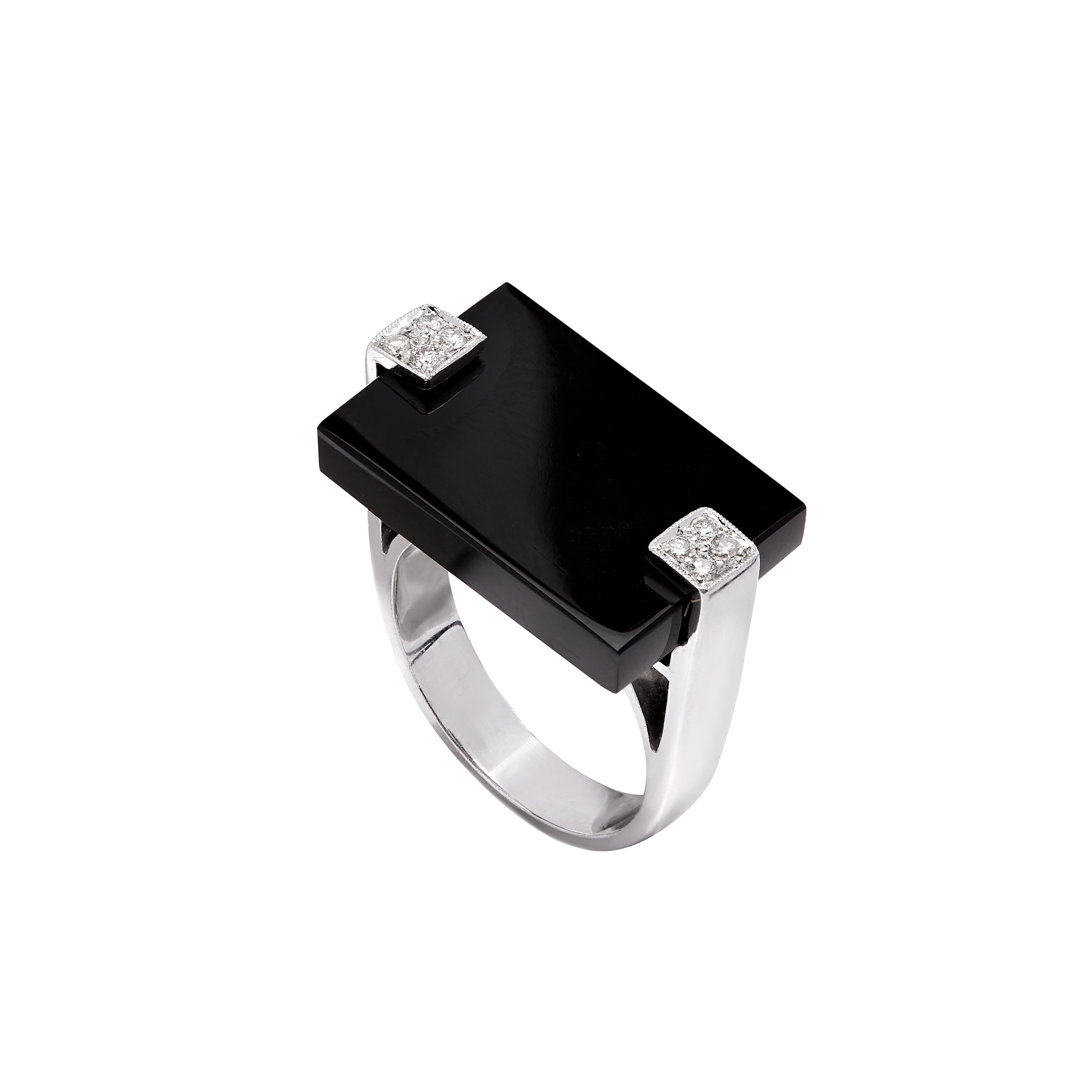Bague en onyx, diamants et or blanc 18k Neuf - En vente à London, GB