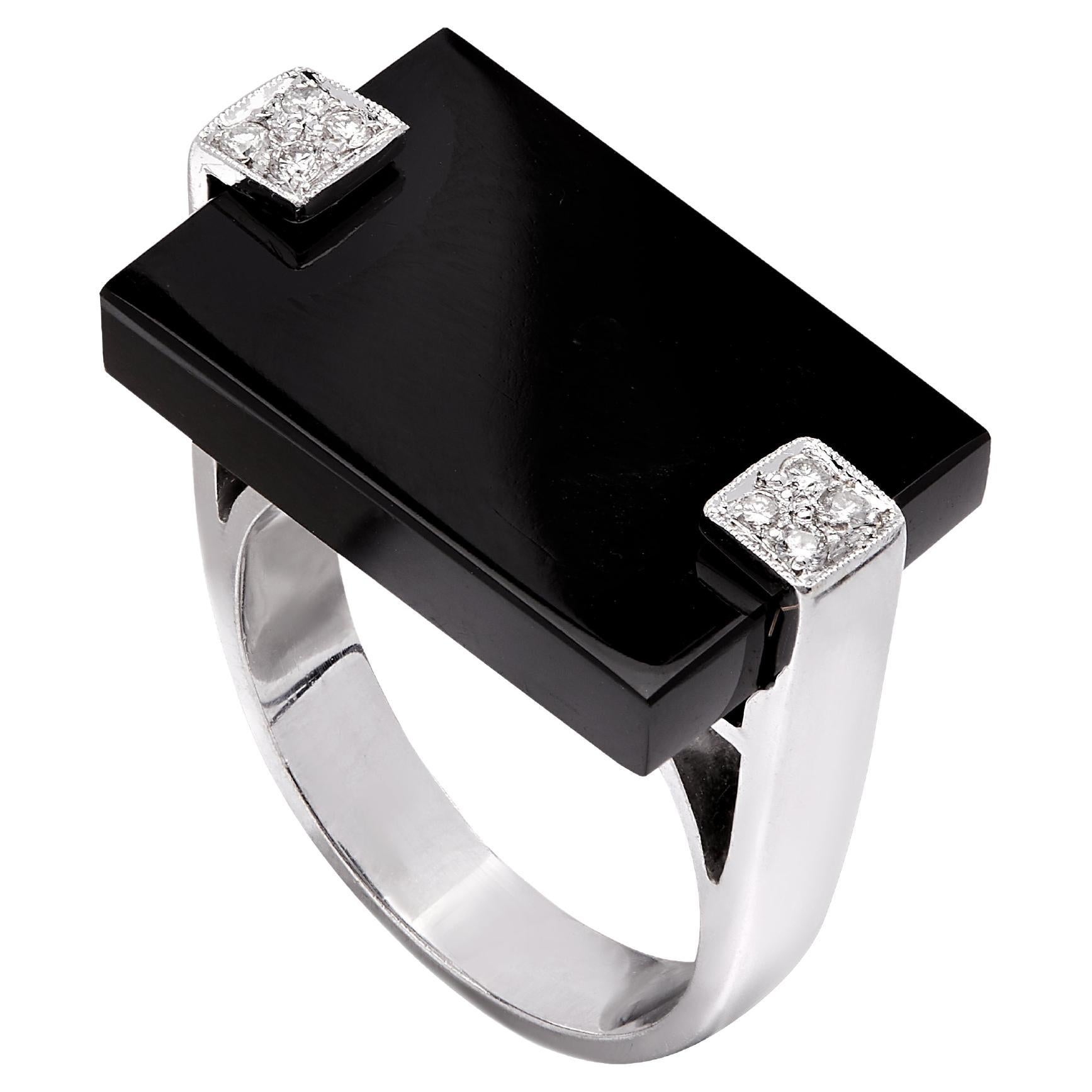 Bague en onyx, diamants et or blanc 18k en vente