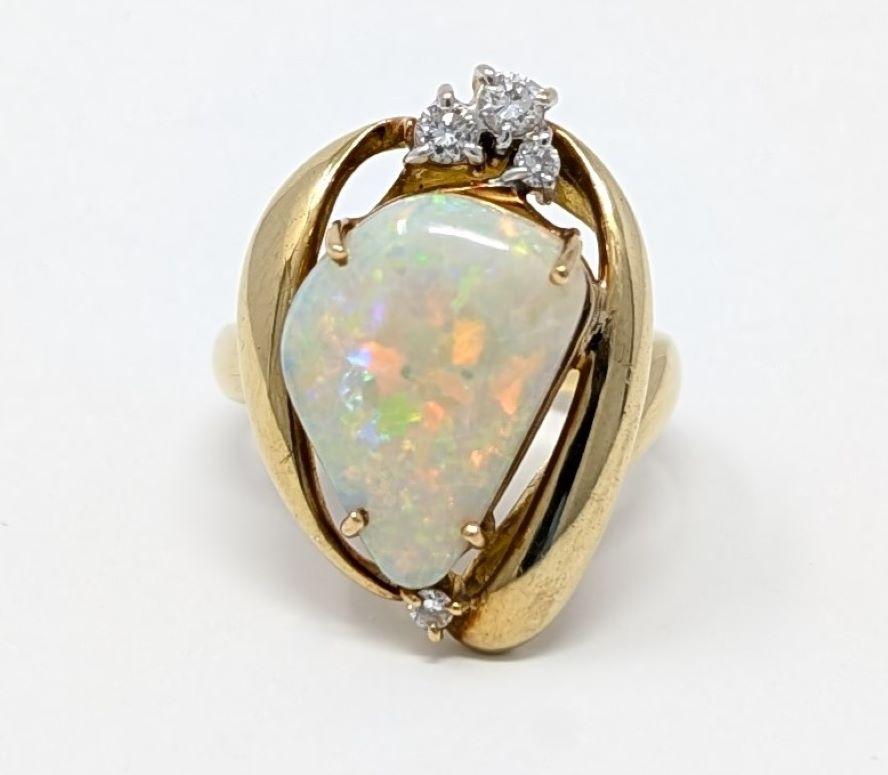 Cabochon 18k Opal Diamond Ring Solid Yellow Gold Signed K18 Cocktail Fine Estate Jewelry For Sale