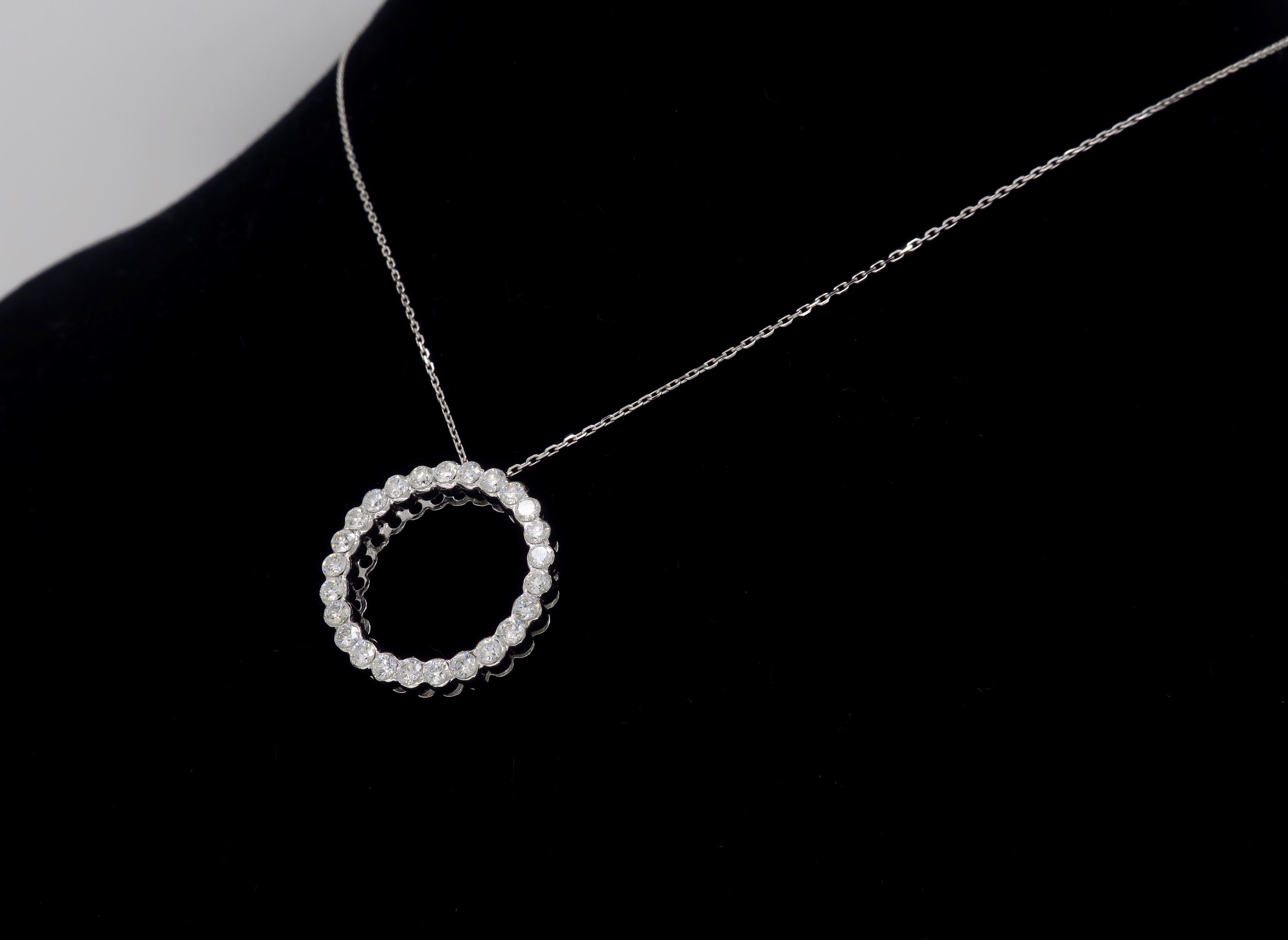 Women's or Men's 18 Karat Open Circle Diamond Pendant Necklace