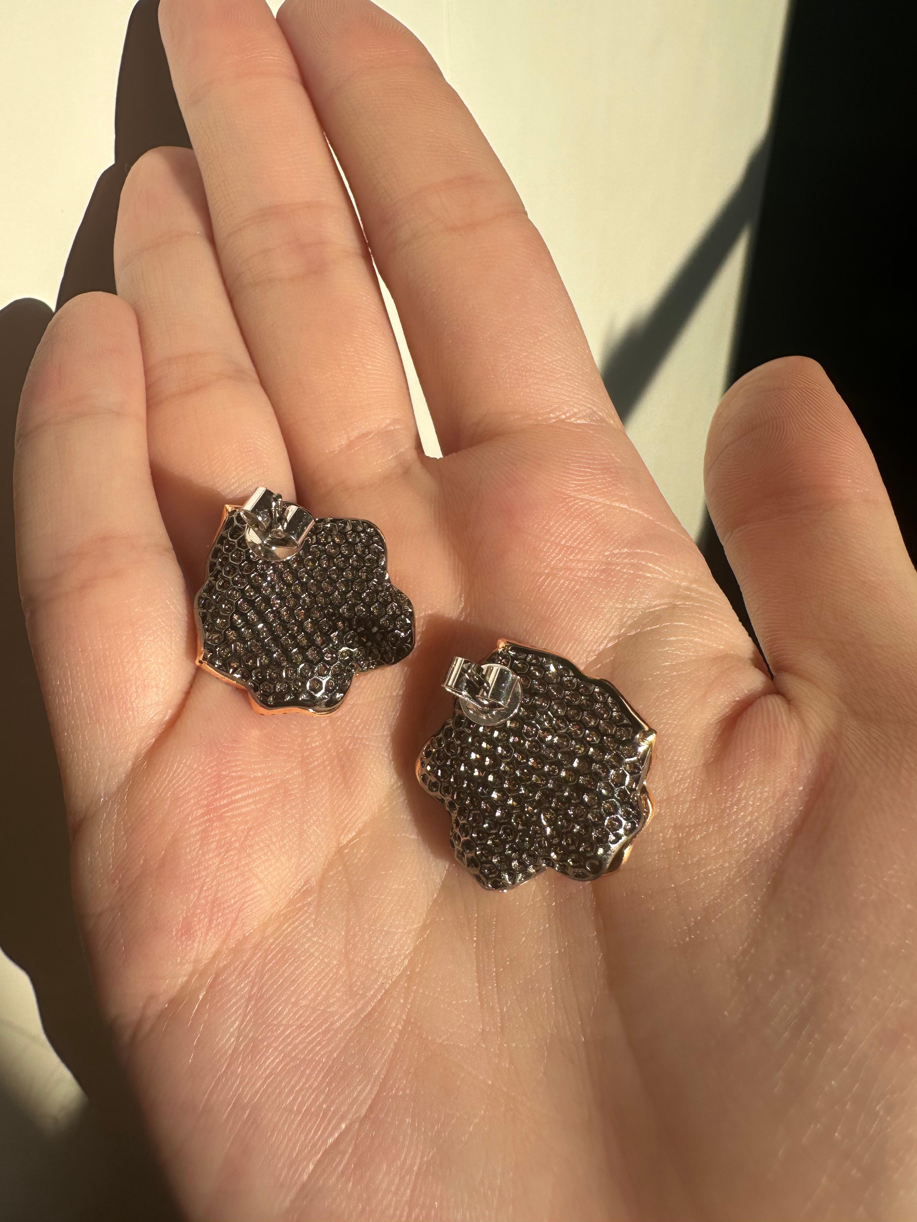 18K Orange and White Diamond Flower Earrings For Sale 4