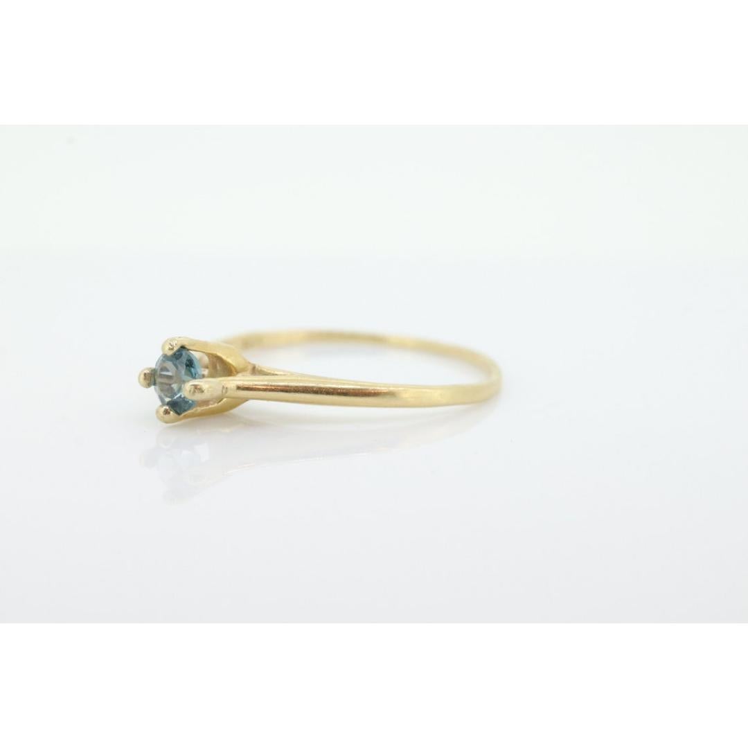 18k Orange Blossom Ring. Light Blue Topaz Solitaire Claw Set. Antique ORANGE For Sale 3