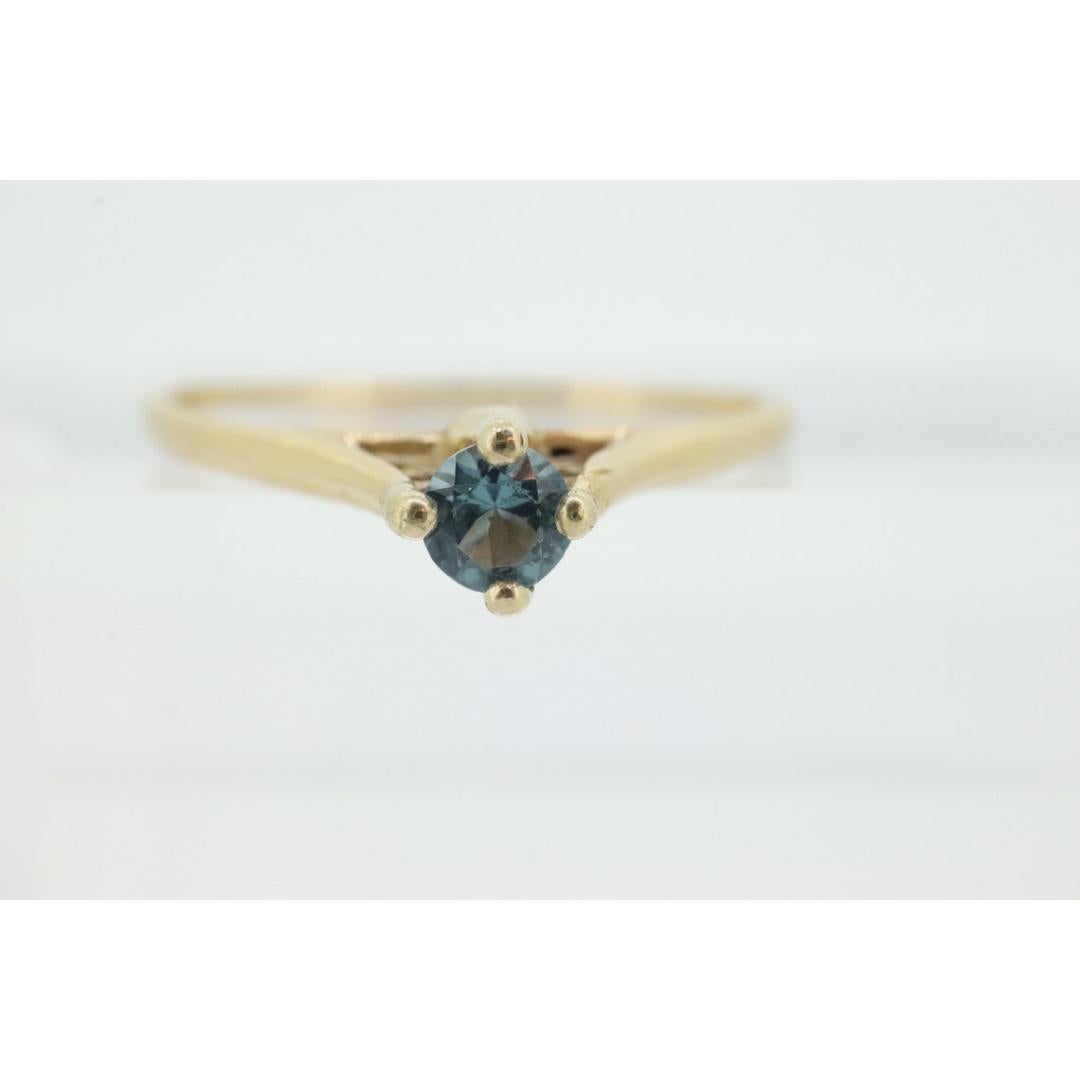 18k Orange Blossom Ring. Light Blue Topaz Solitaire Claw Set. Antique ORANGE For Sale 4