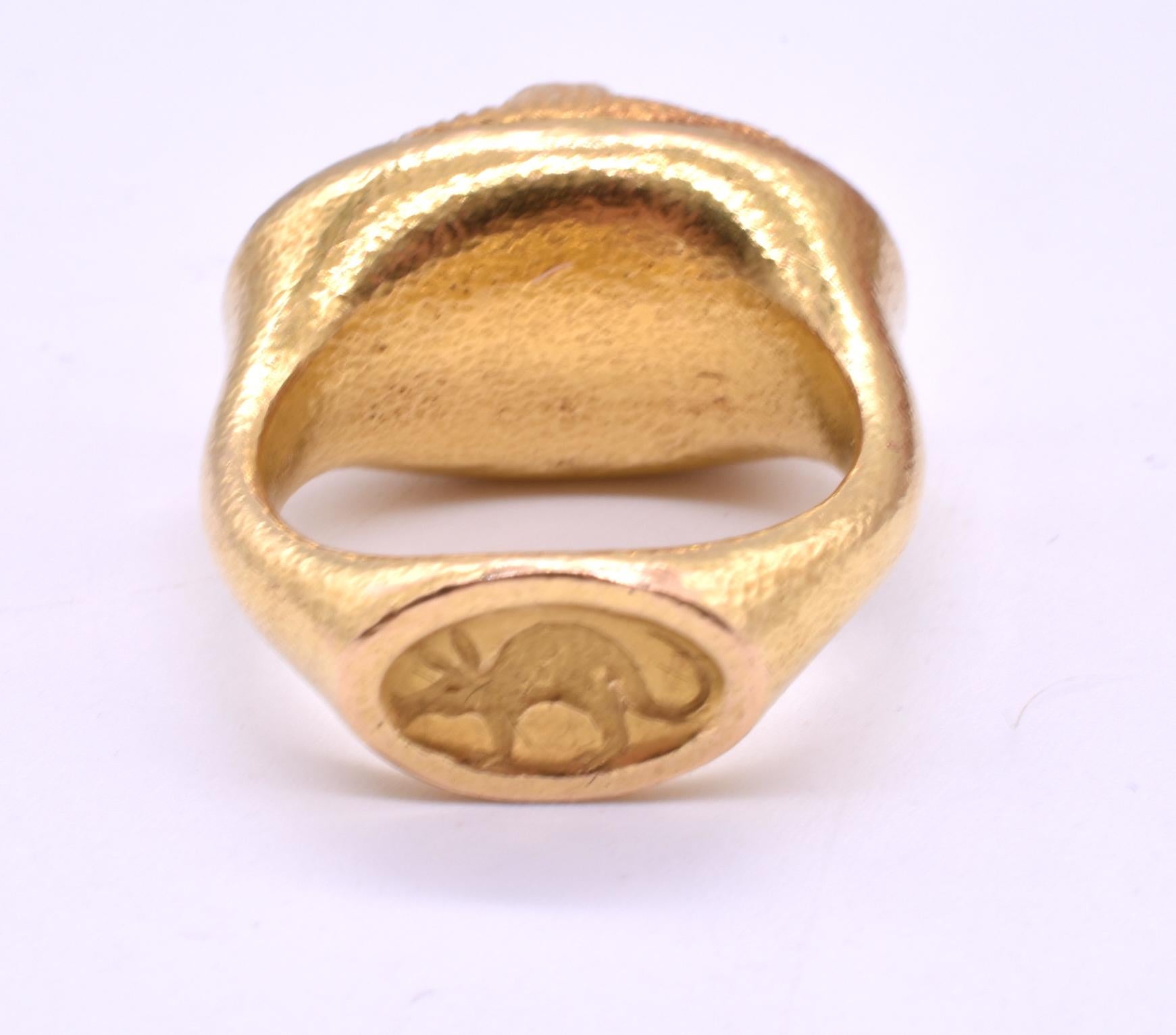 Vintage 18K gold Orange Matrix Fire Opal Egg Shaped Ring In Excellent Condition In Baltimore, MD