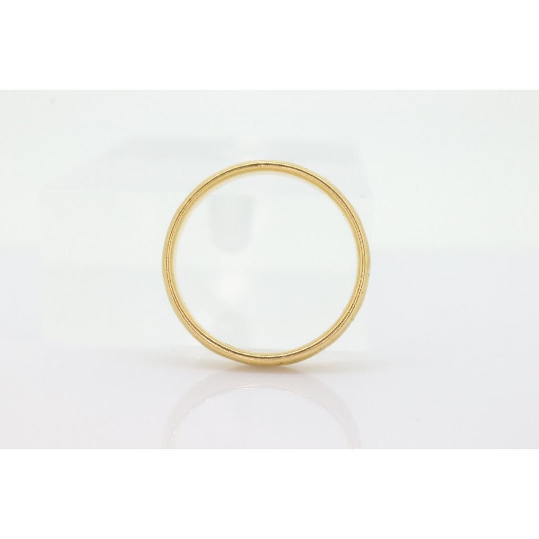 Vintage from the 1920s
Size: 5 1/4 US
Materials: Gold
Gemstone: Topaz
Gem color: Blue
Band color: Gold

Style: Art deco

Super unique vintage ring.

18k Yellow Gold Engraved Patterned design

Made by Ostby Barton

Condition: Some wear from age. Ring