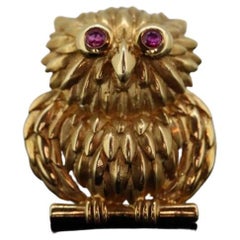 18k Owl Brooch. 3D Wise OWL with Ruby Eyes Brooch. 18k Yellow Gold Owl Pendant