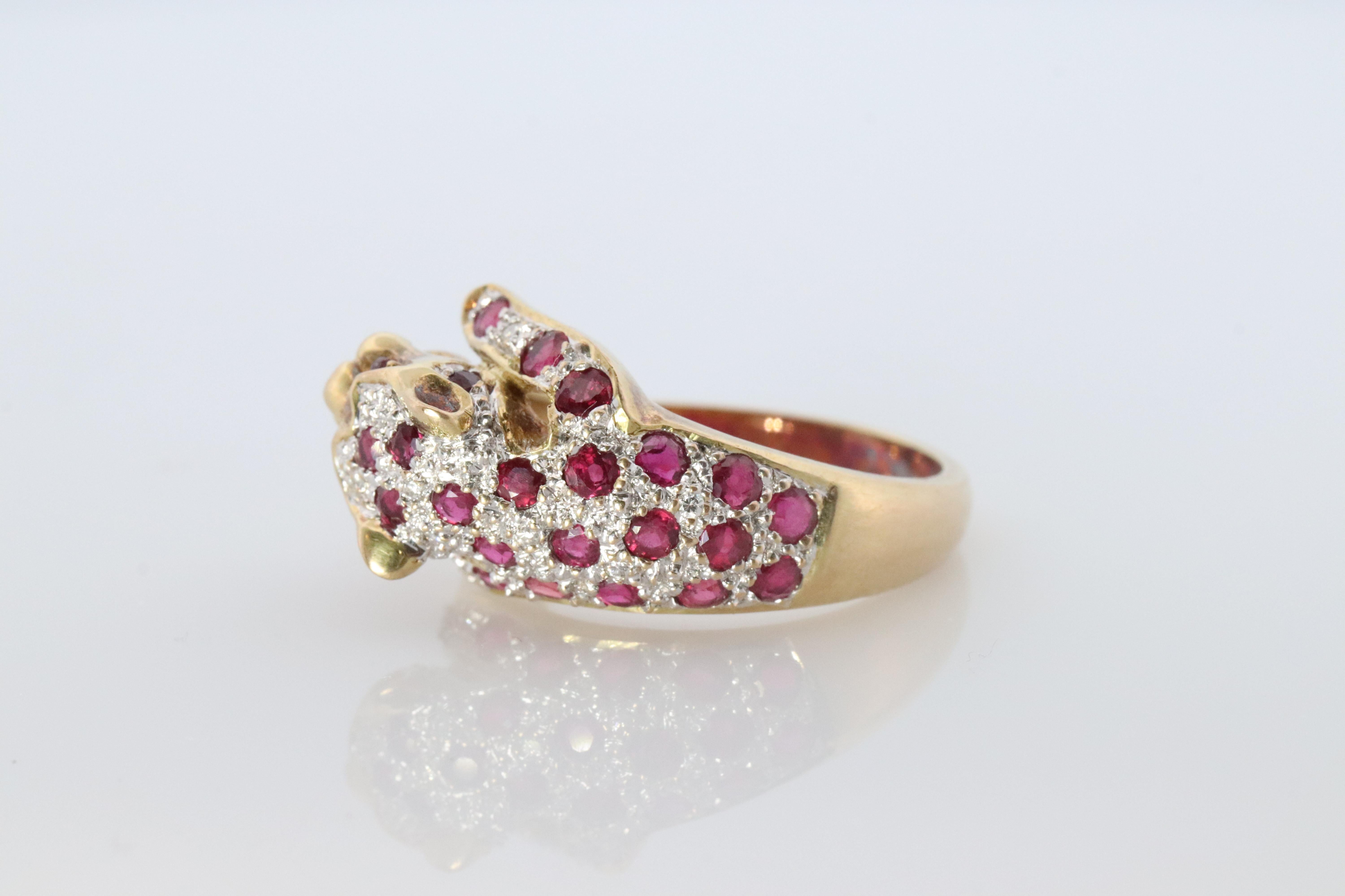 18k Panther Leopard Jaguar Cheetah Ruby ring. Encrusted Rubies Ready to Pouce In Good Condition For Sale In Port Charlotte, FL