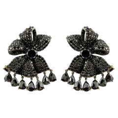 18K Schwarze Diamant-Ohrringe mit Birnenschliff