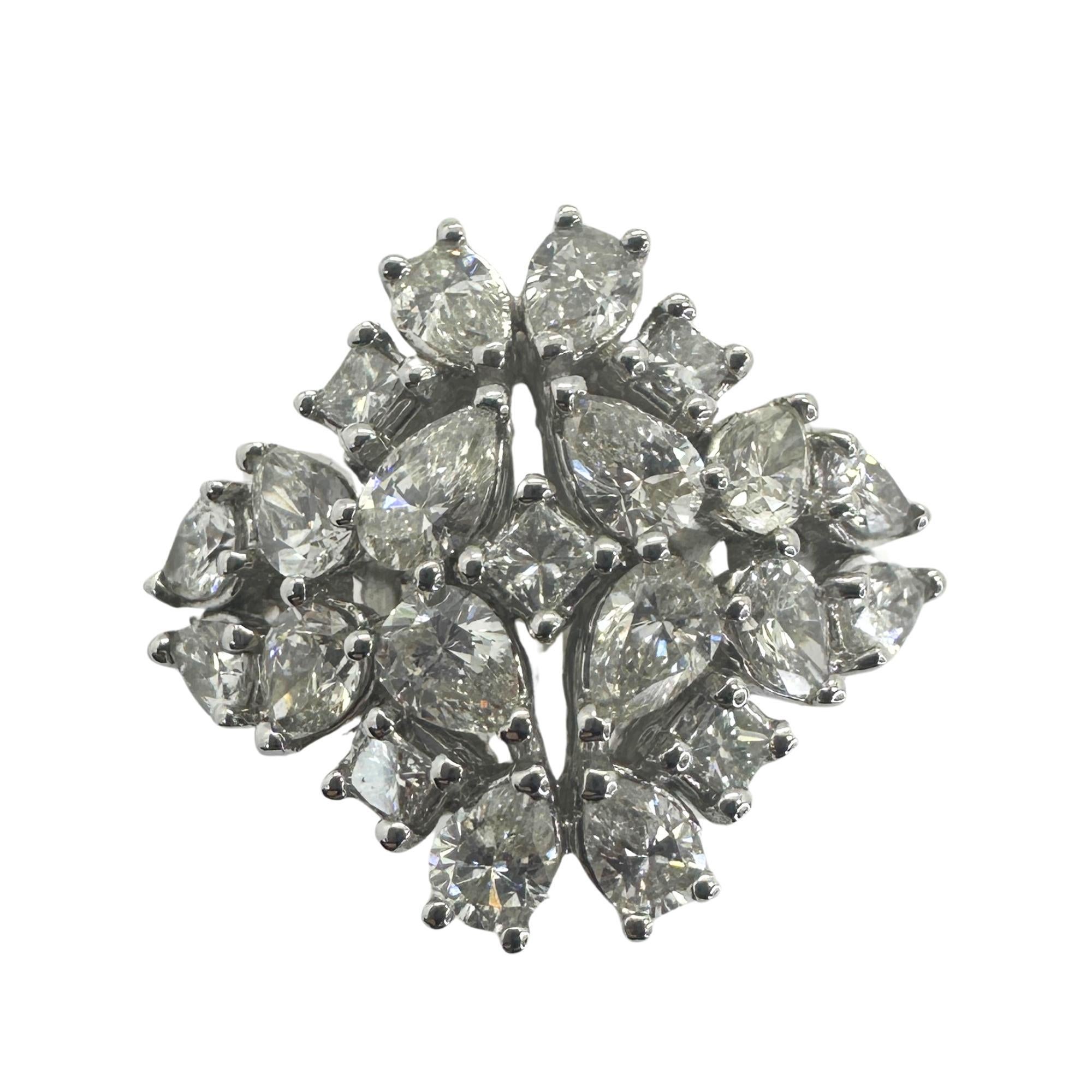 Indulge in luxury with our 18k Diamond Ring. Crafted in 18k white gold and adorned with a stunning 2.41 carat diamond, this ring exudes elegance and exclusivity. In good condition with a weight of 8.36 grams, it's the perfect addition to any outfit.