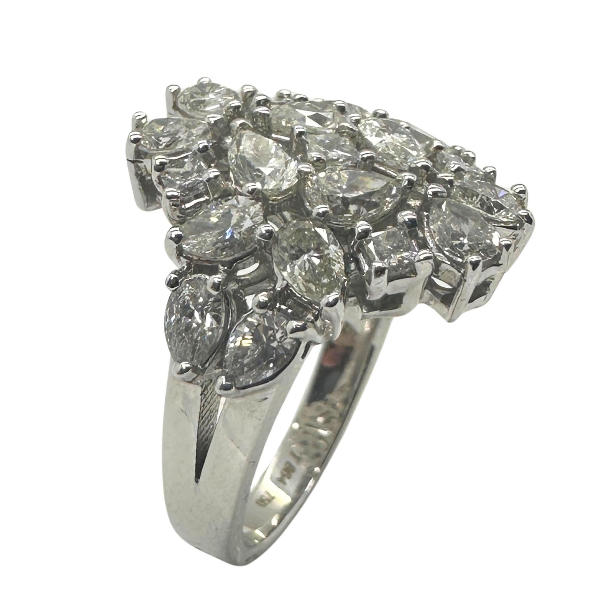 18k Pear Shaped Diamond Ring For Sale 1