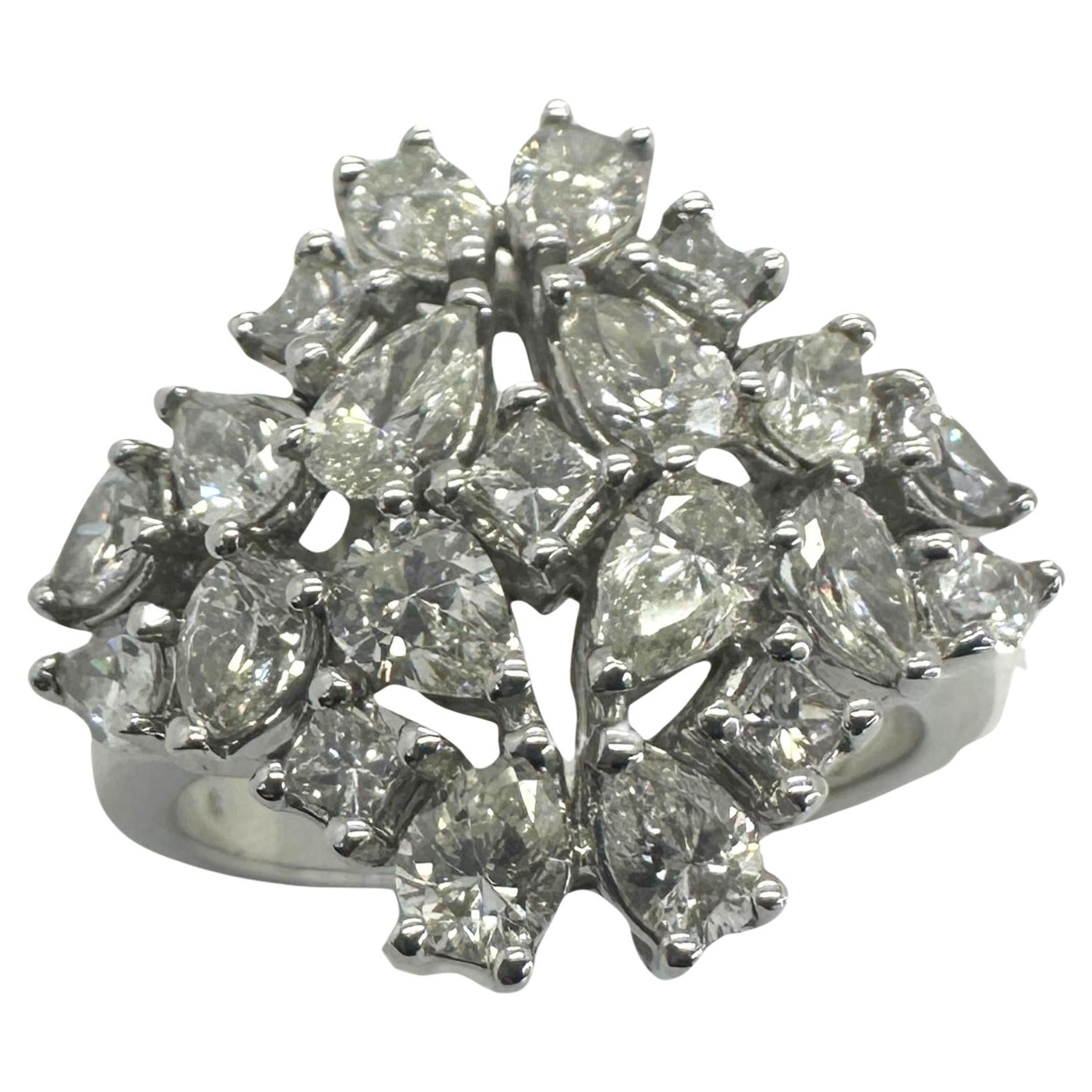 18 Karat birnenförmiger Diamantring