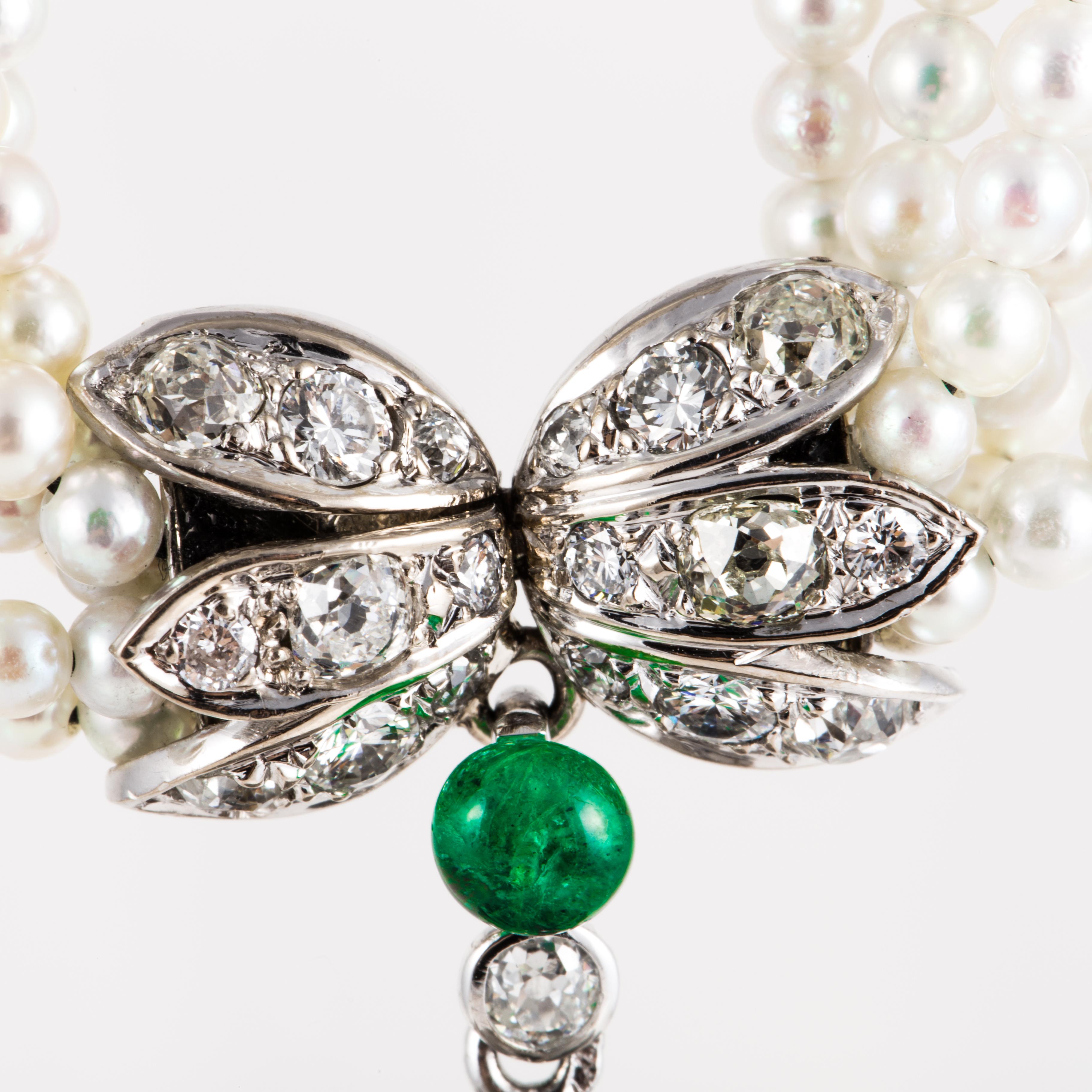 Halskette mit Perlen, Diamanten, Onyx und Smaragden und Quasten aus 18 Karat Weißgold Damen im Angebot