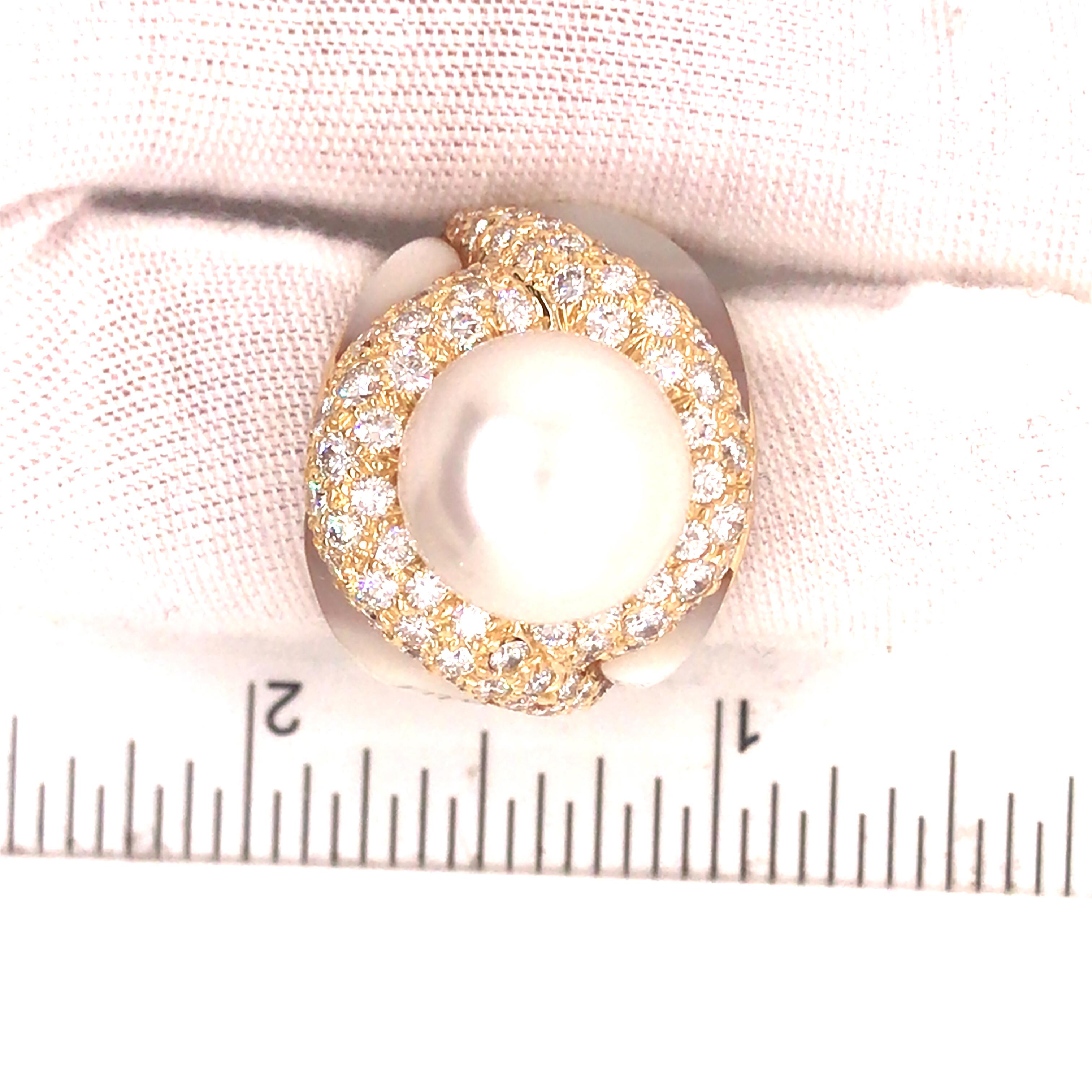 18K Pearl Diamond Ring Yellow Gold For Sale 3