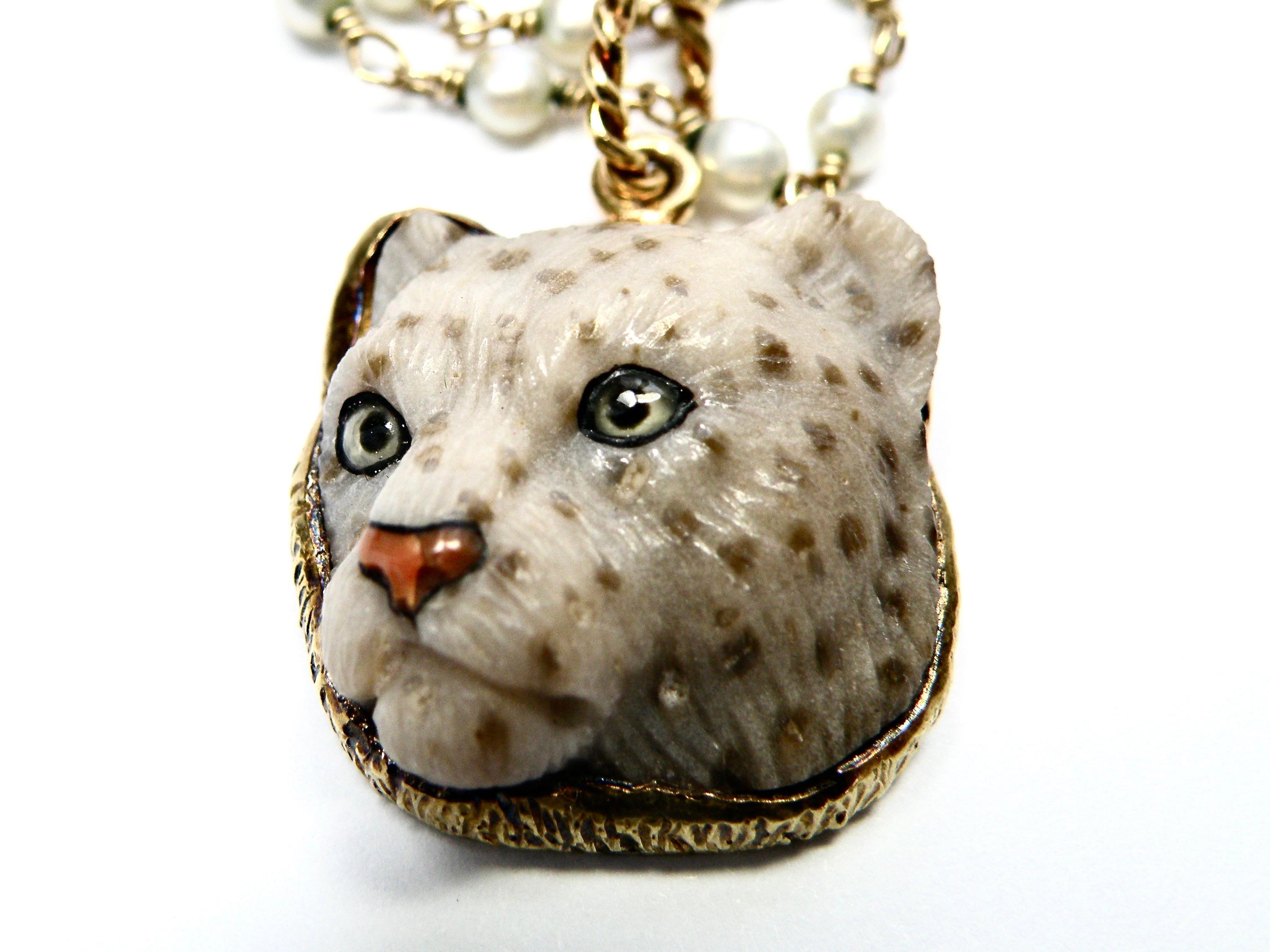 18k pendant hand carved petrified palm Panther head For Sale 1