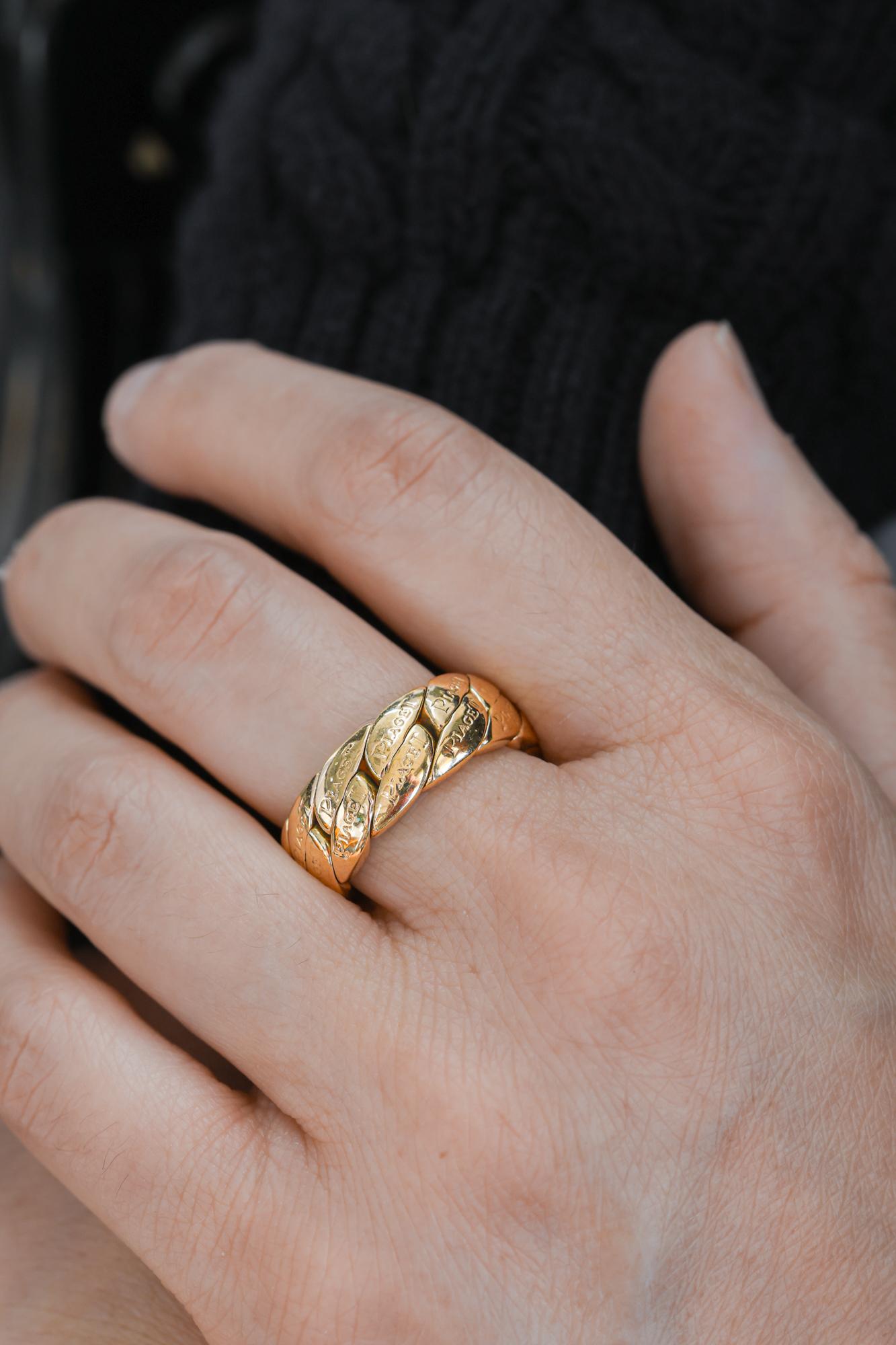 -13.8 grams
-Size: 8.5