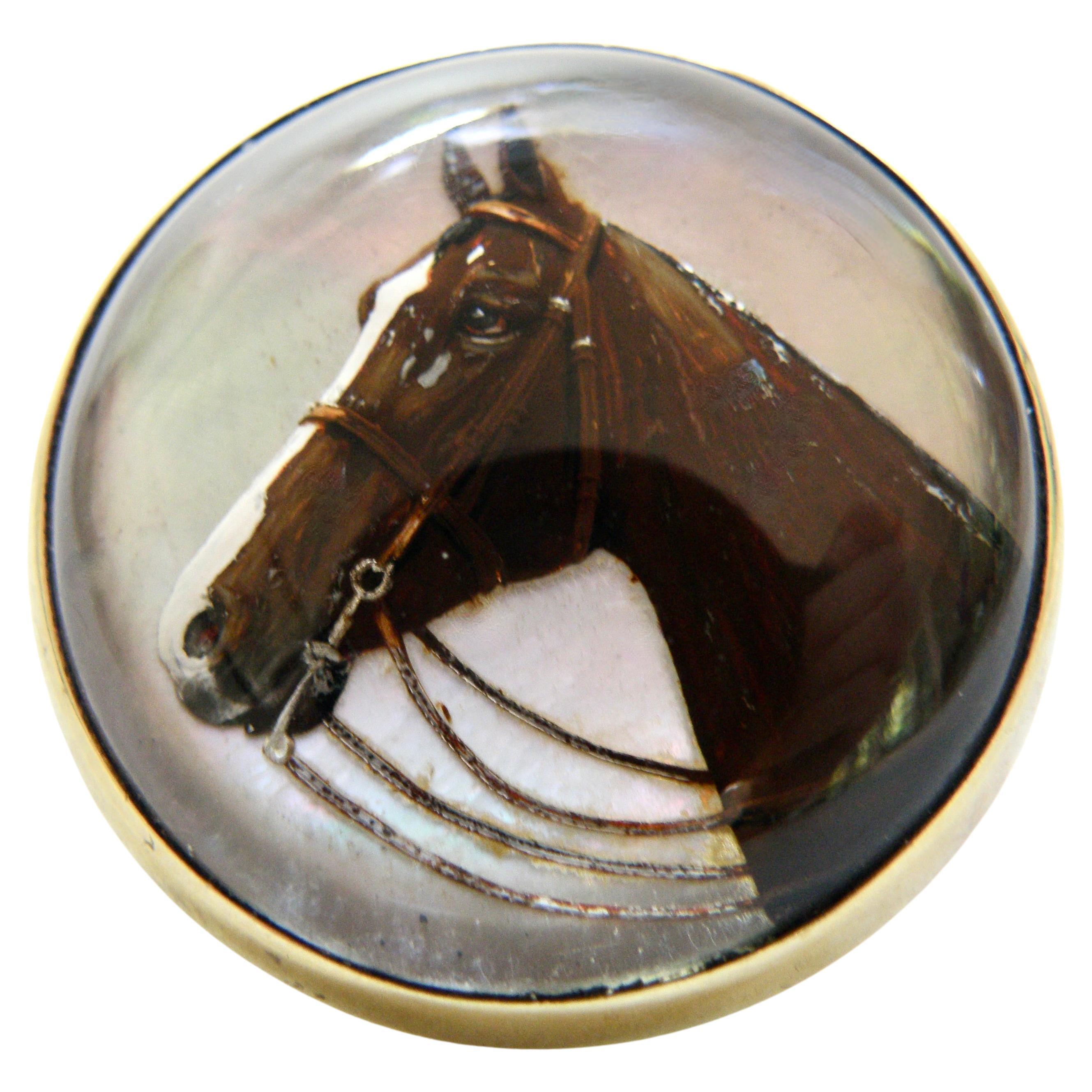 Clavija de 18 quilates. Cabeza de caballo cristal invertido, pintado a mano, envejecido