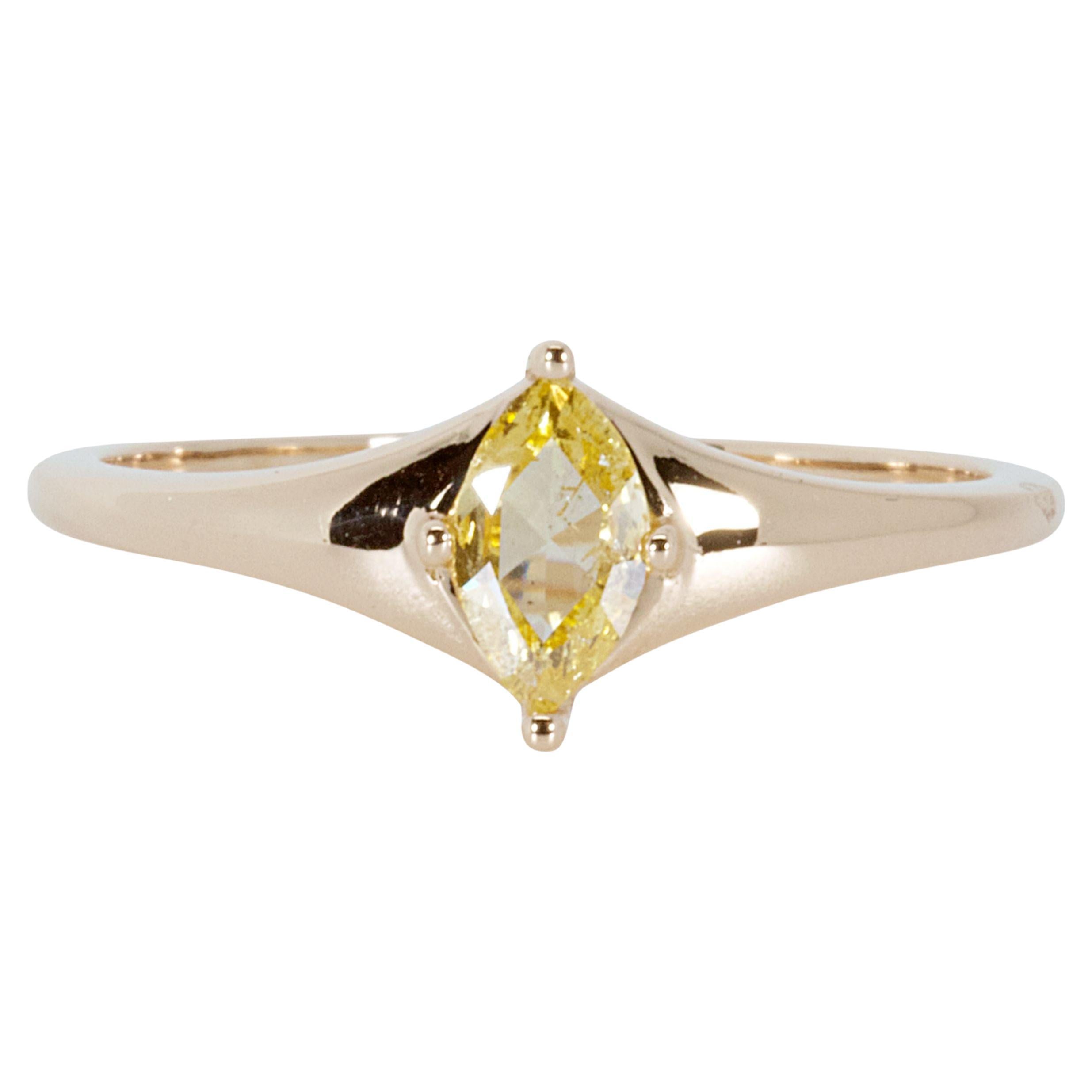 Anillo de oro rosa de 18 quilates con diamantes talla marquesa de 0,25 quilates