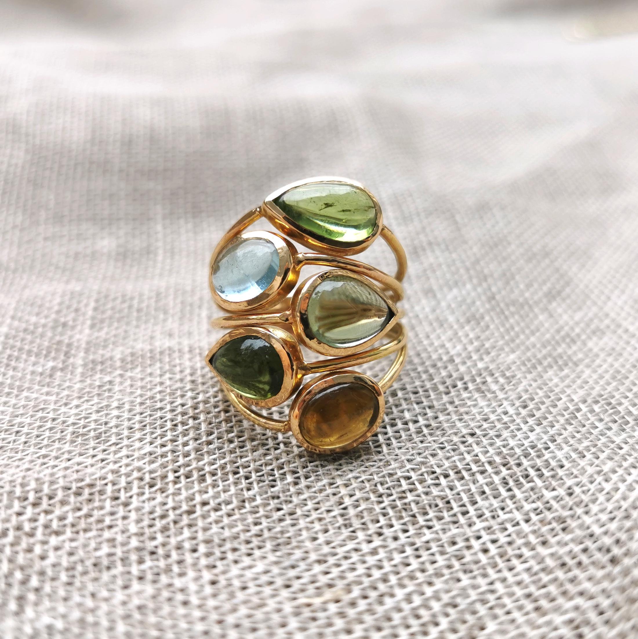 18K Pink Gold Ring Set with Green Tourmalines and Aquamarines Cabochons For Sale