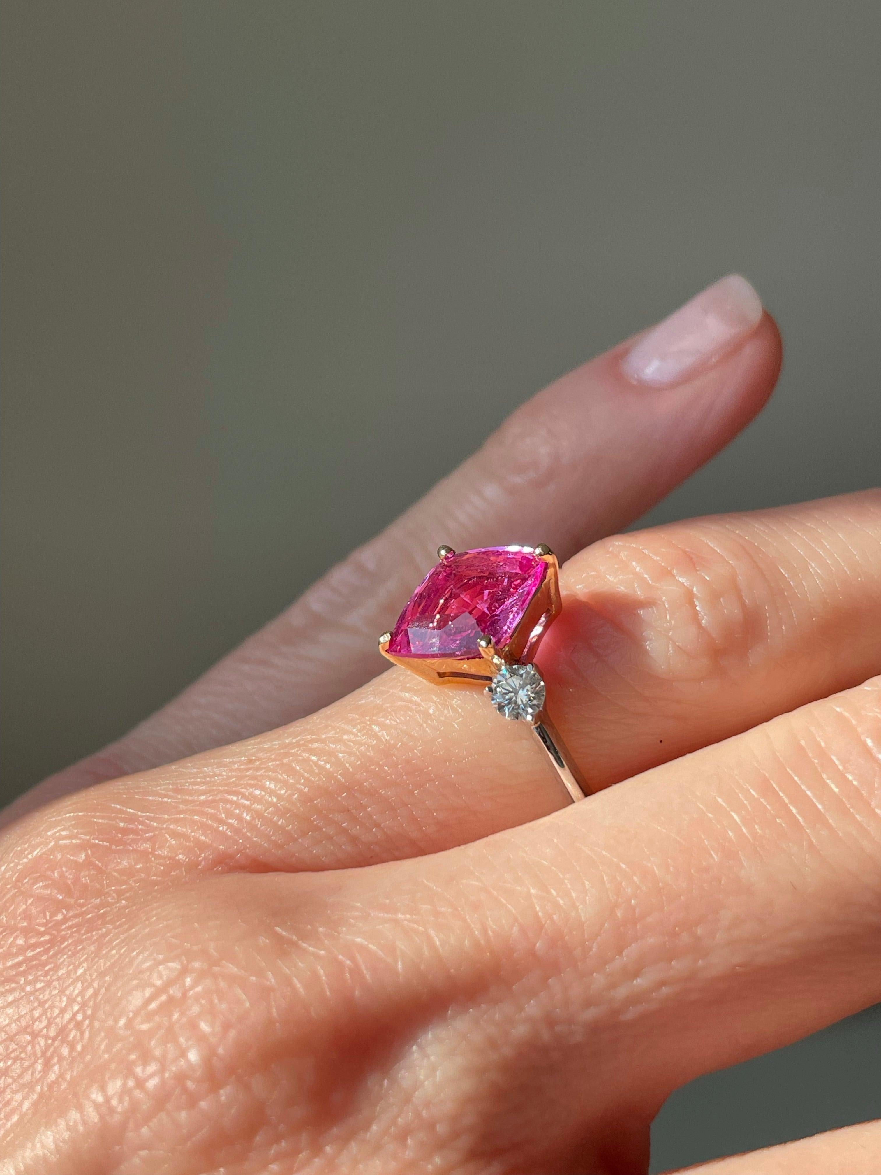 Brilliant Cut 18K Pink Sapphire and Diamond Ring For Sale