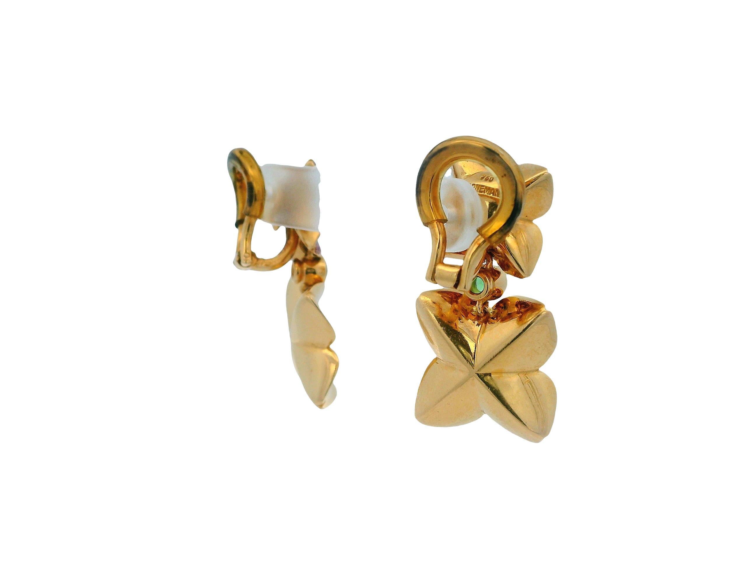 Orecchini floreali con zaffiro rosa e peridoto 18k di Georg Hornemann in vendita 5