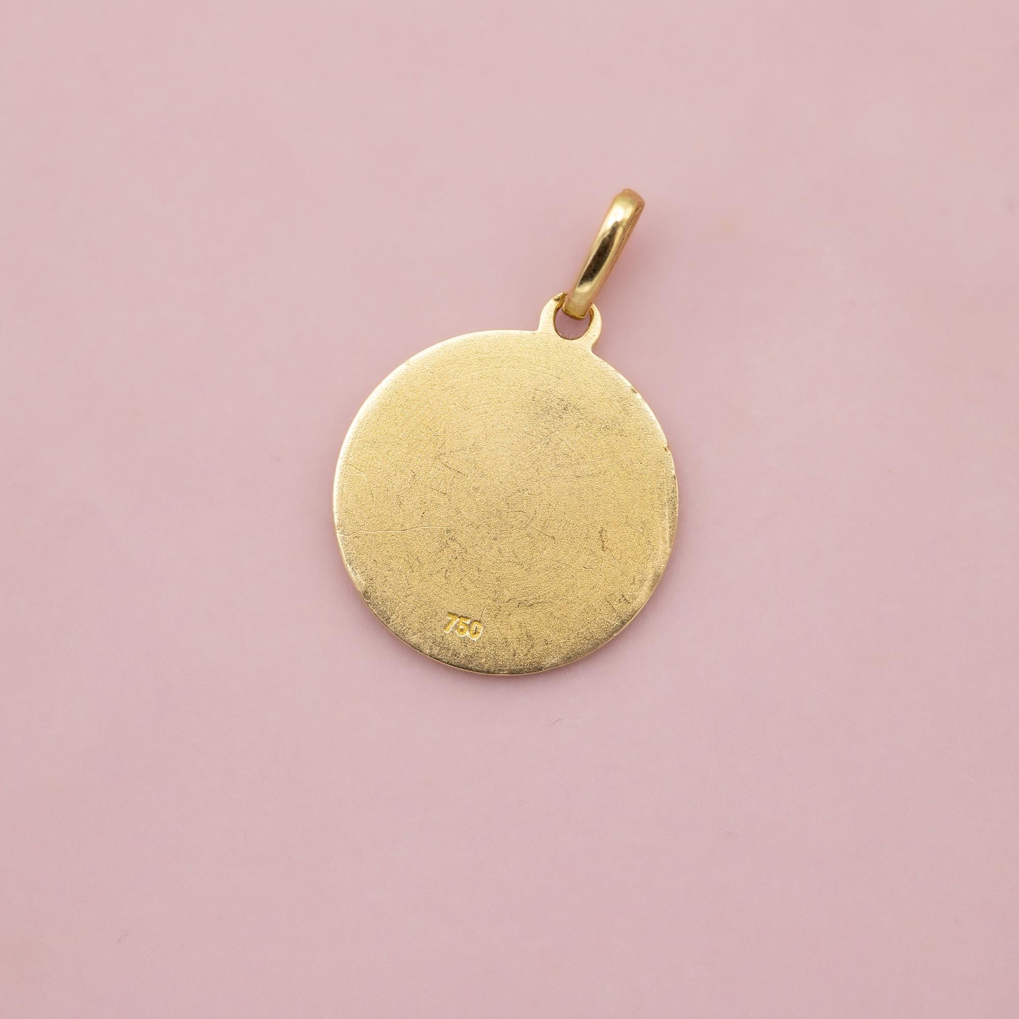 18K Pisces, Vintage 18 karat zodiac charm pendant - solid yellow gold Star Sign For Sale 4