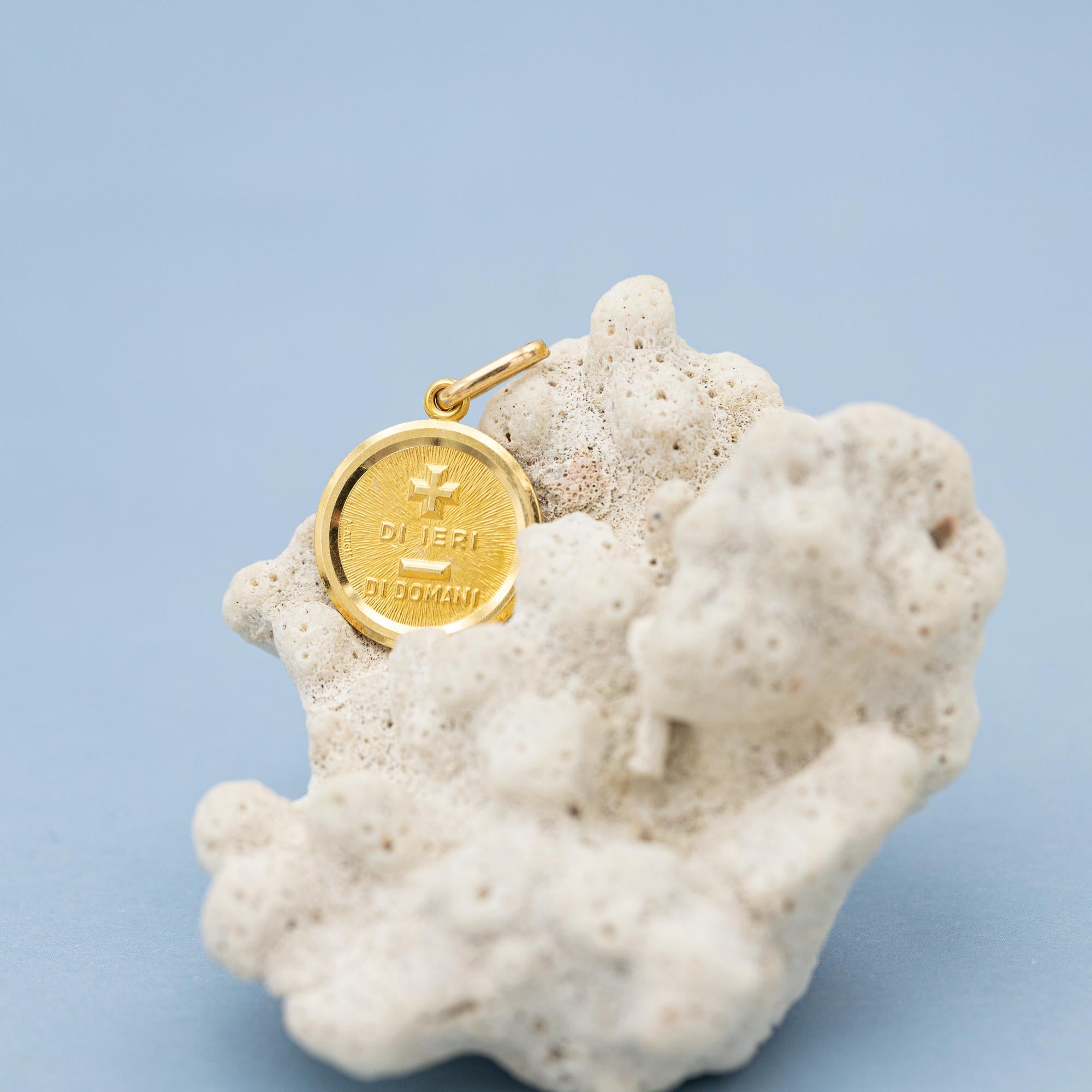 18K plain Più di ieri e meno di domani - Italian 18 karat solid gold Love token 3