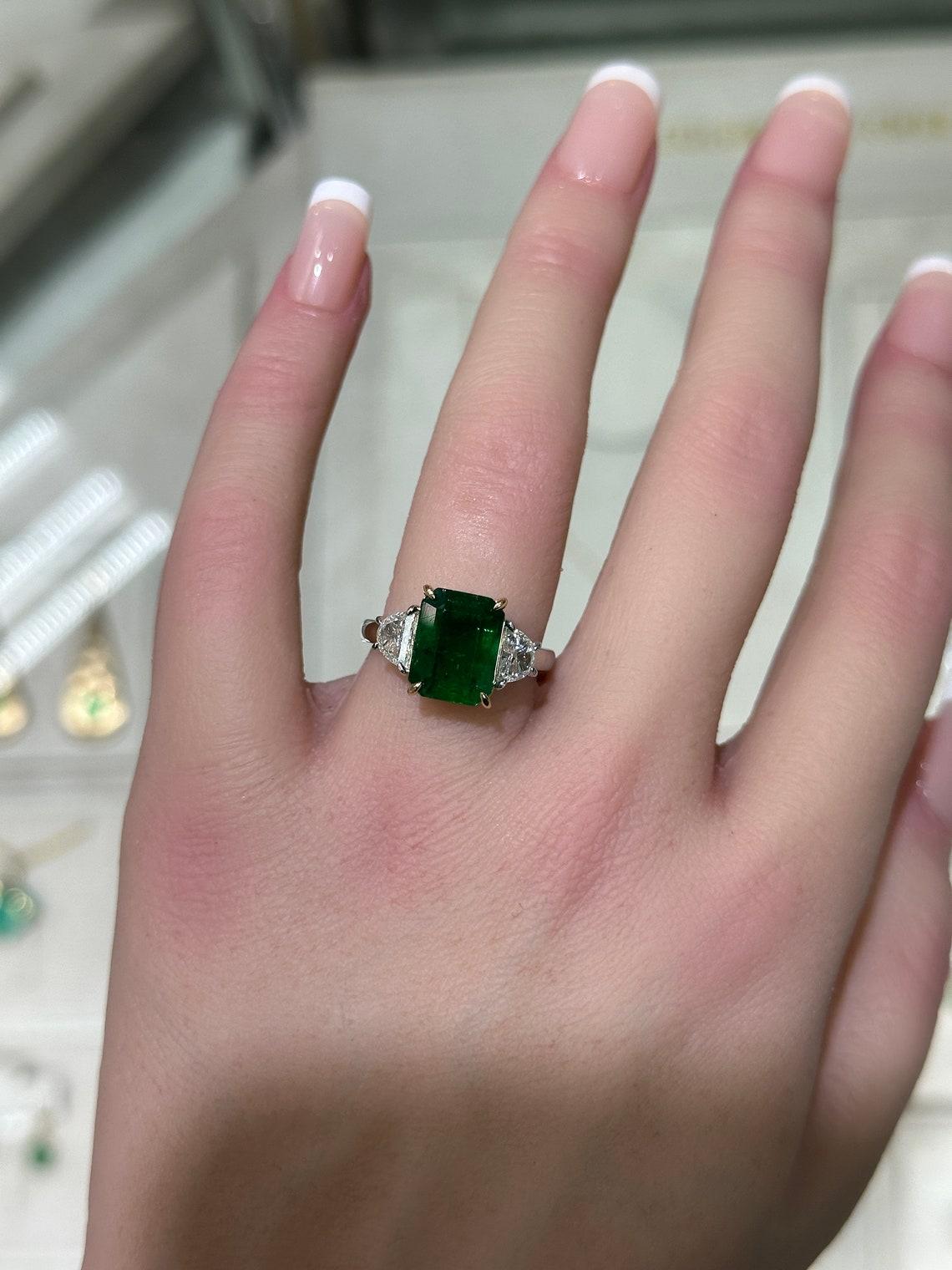 aaa emerald ring