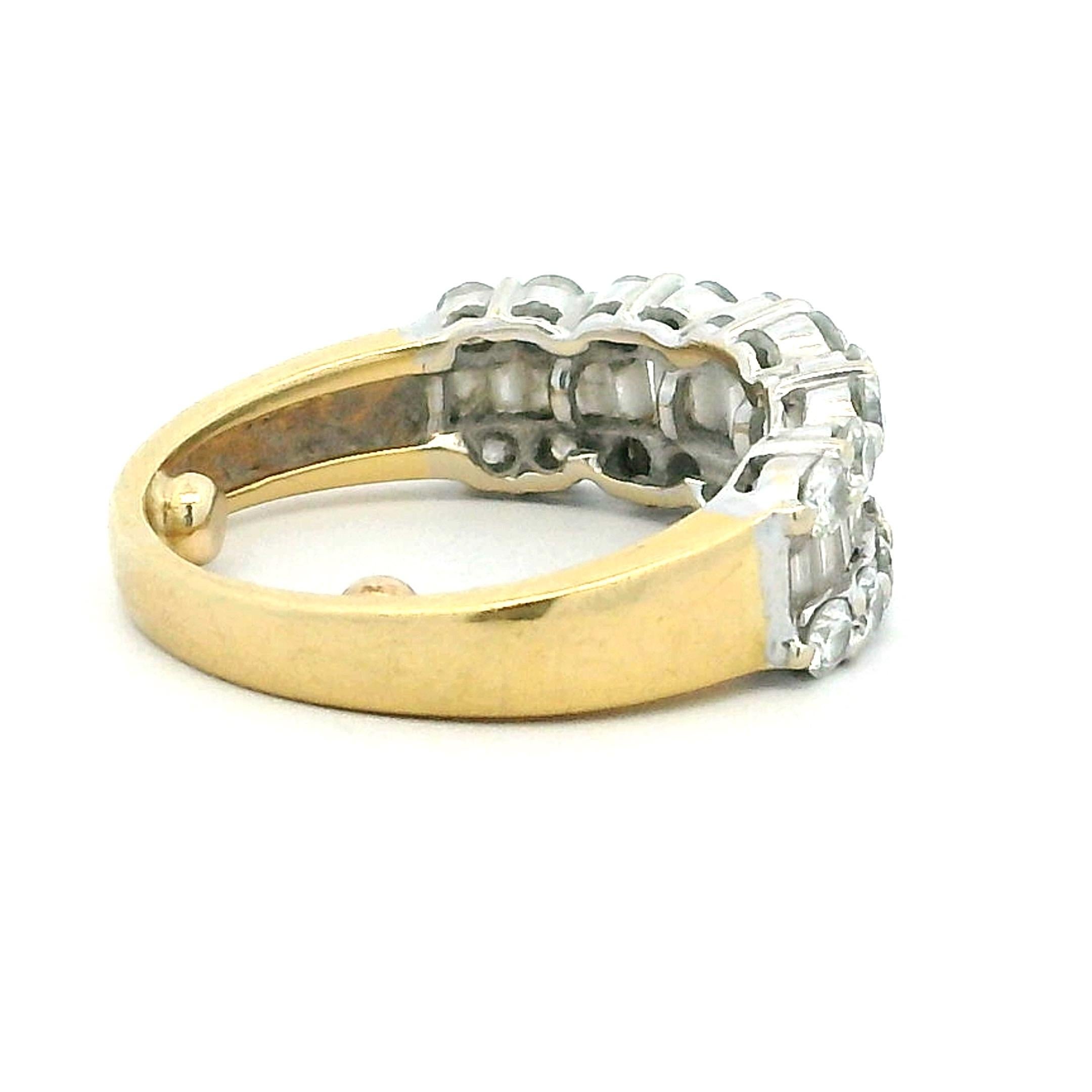 Fascia di diamanti bicolore in platino e 18 carati, misura 4 In condizioni ottime in vendita a Miami, FL