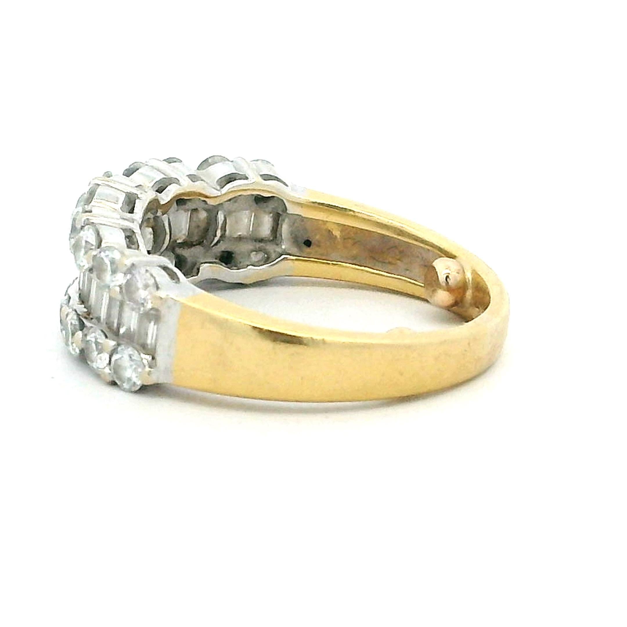 Fascia di diamanti bicolore in platino e 18 carati, misura 4 in vendita 1