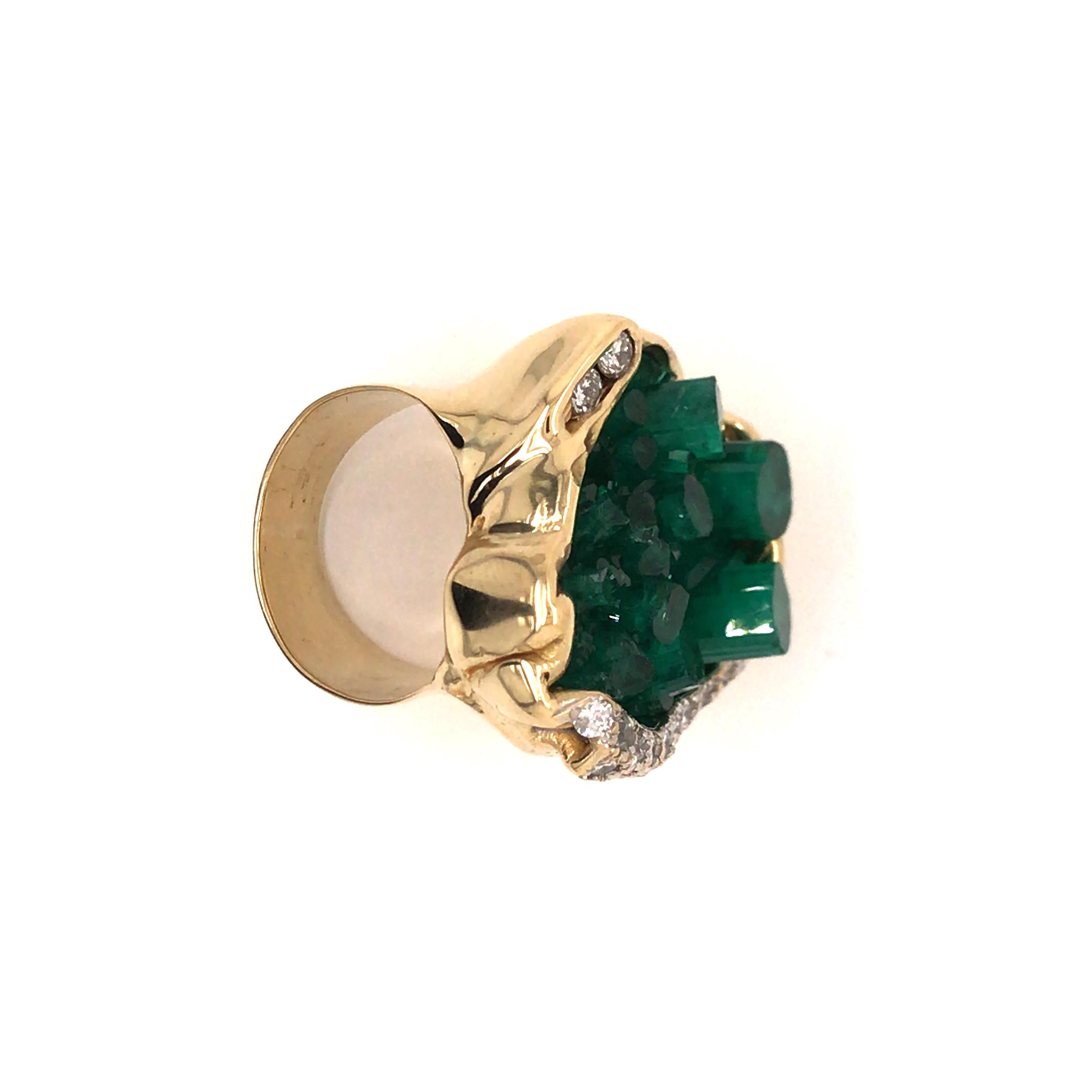 18K Raised Rough Emerald Diamond Ring Yellow Gold For Sale 1