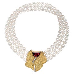 18 Karat netzförmige Goldhalskette mit Akoya-Perlen, rosa Turmalin und Diamanten