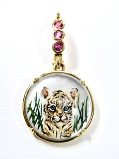 18k Reverse Crystal W Lion Cub Pendant