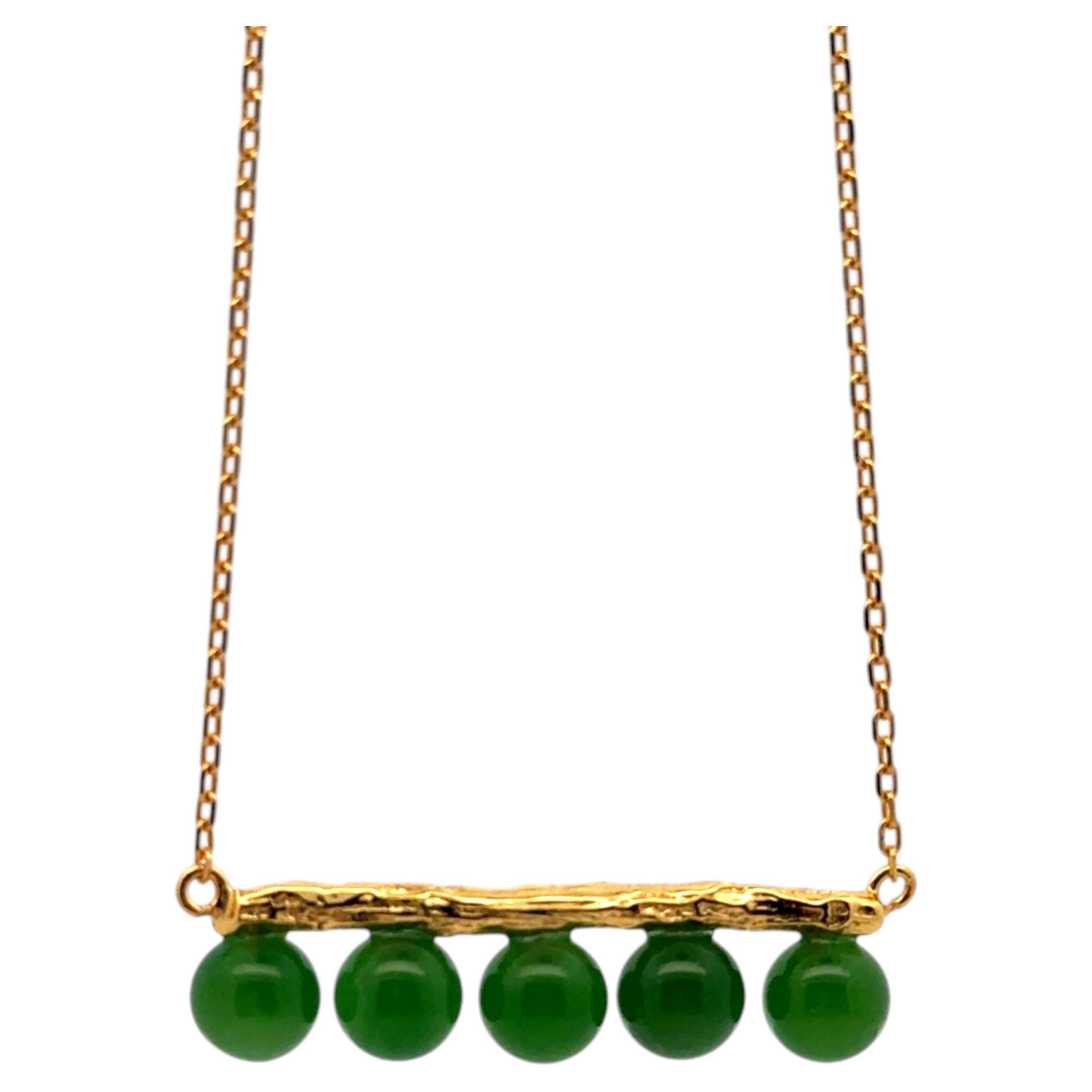 Collana di perle di nefrite e giada in oro rodiato 18 carati